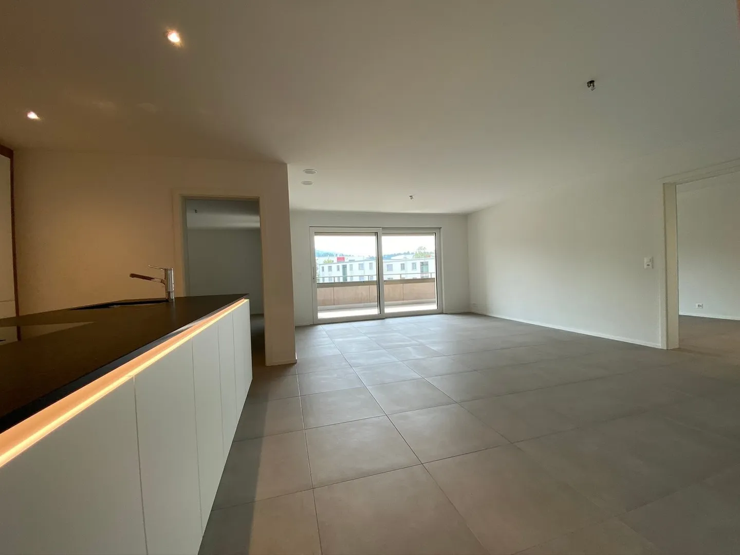 Helle 3.5-Zimmer-Wohnung - Foto 3 von 13