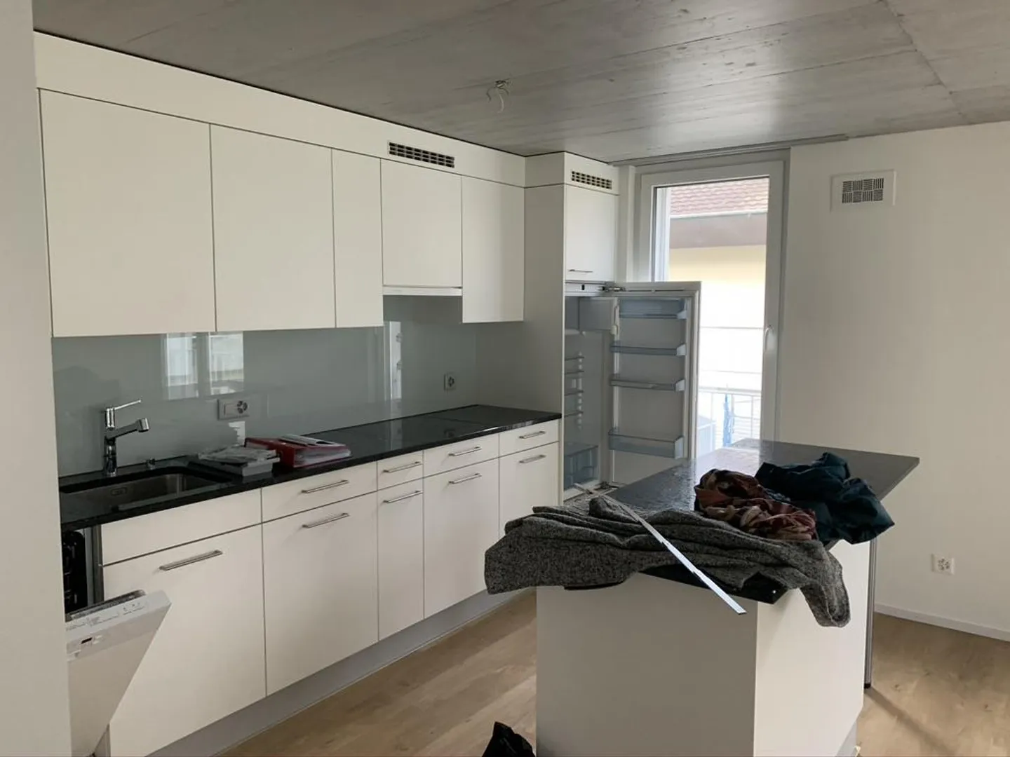 Bright 4.5-room apartment with generous layout - Photo 2 of 9