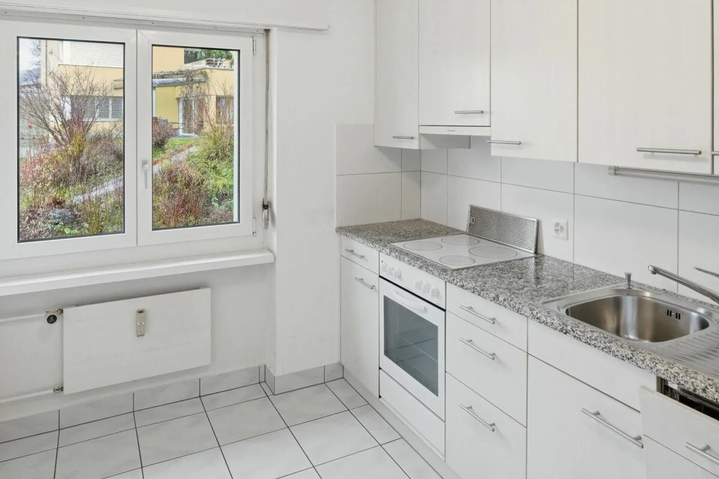 Moderne Wohnung mit grossem Balkon - Foto 7 von 13