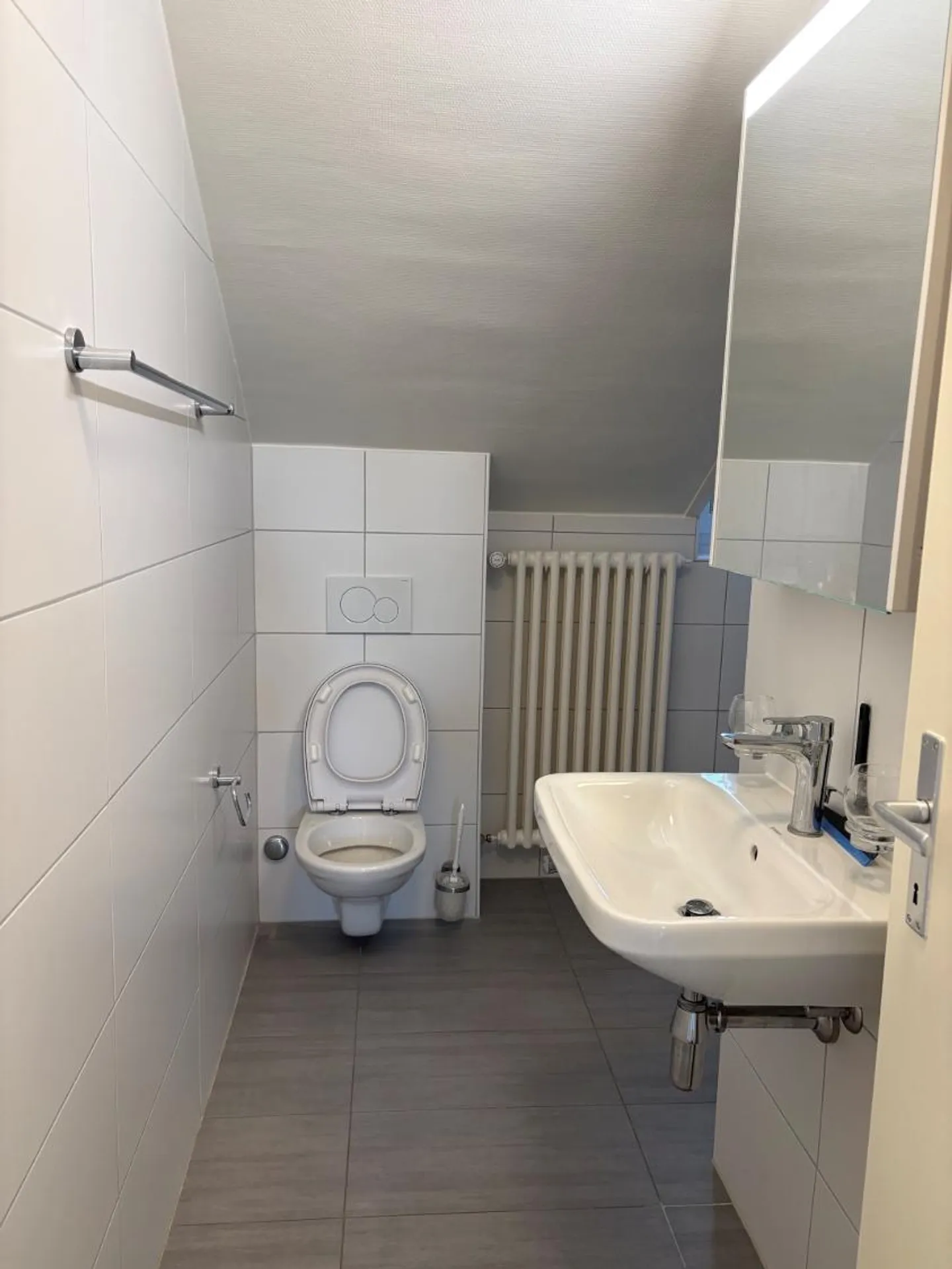 Charmant Appartement Sous Combles - Photo 7 sur 8