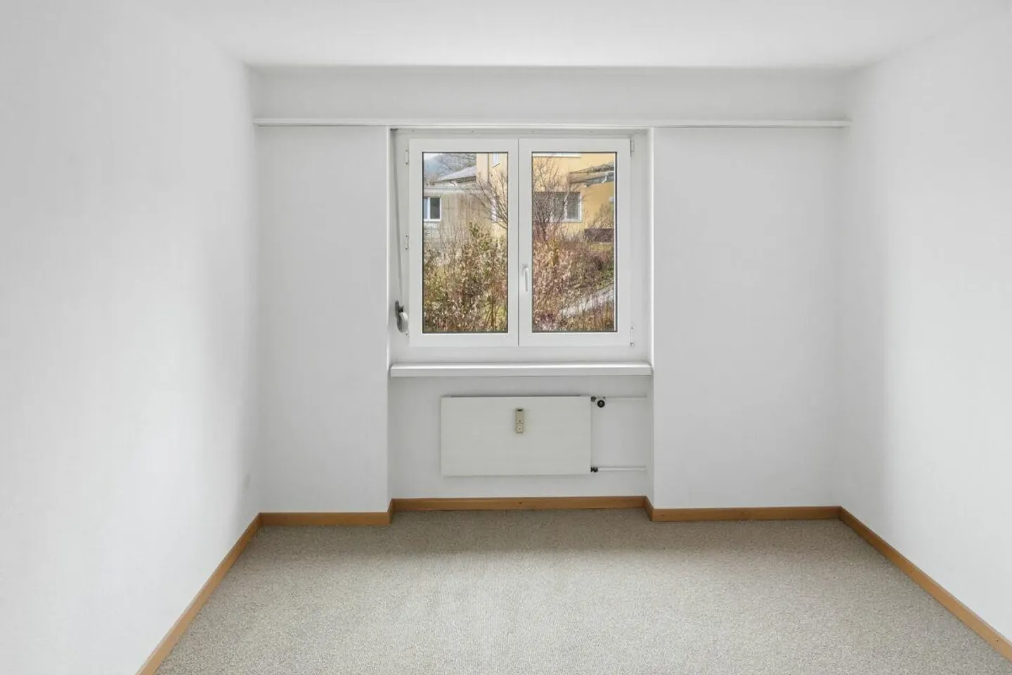 Moderne Wohnung mit grossem Balkon - Foto 11 von 13