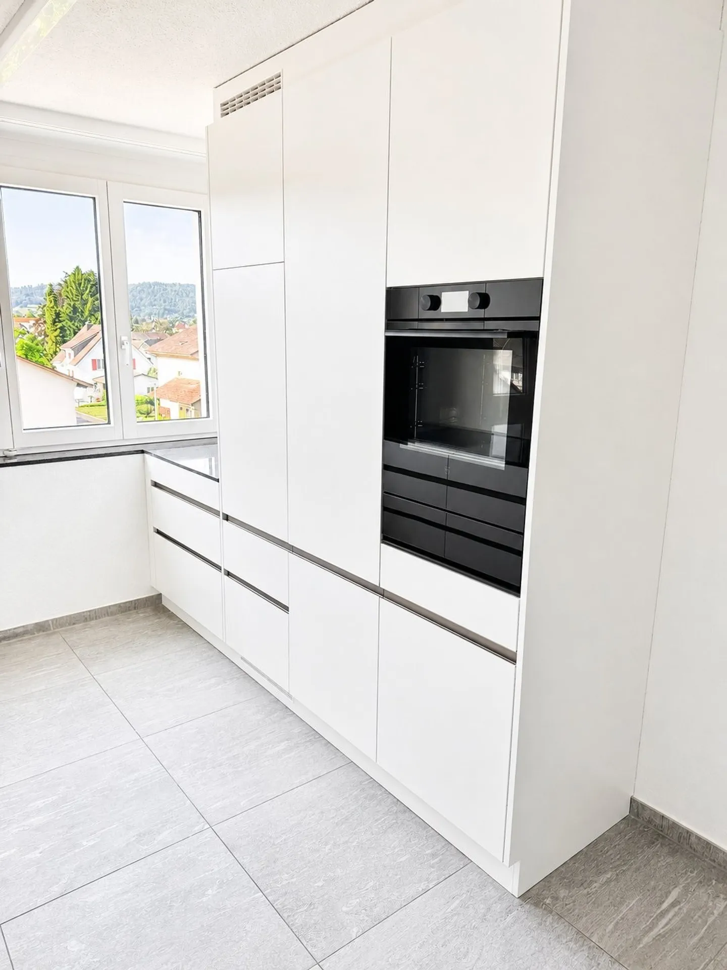 Modernes Apartment mit Aussicht - Foto 3 von 18