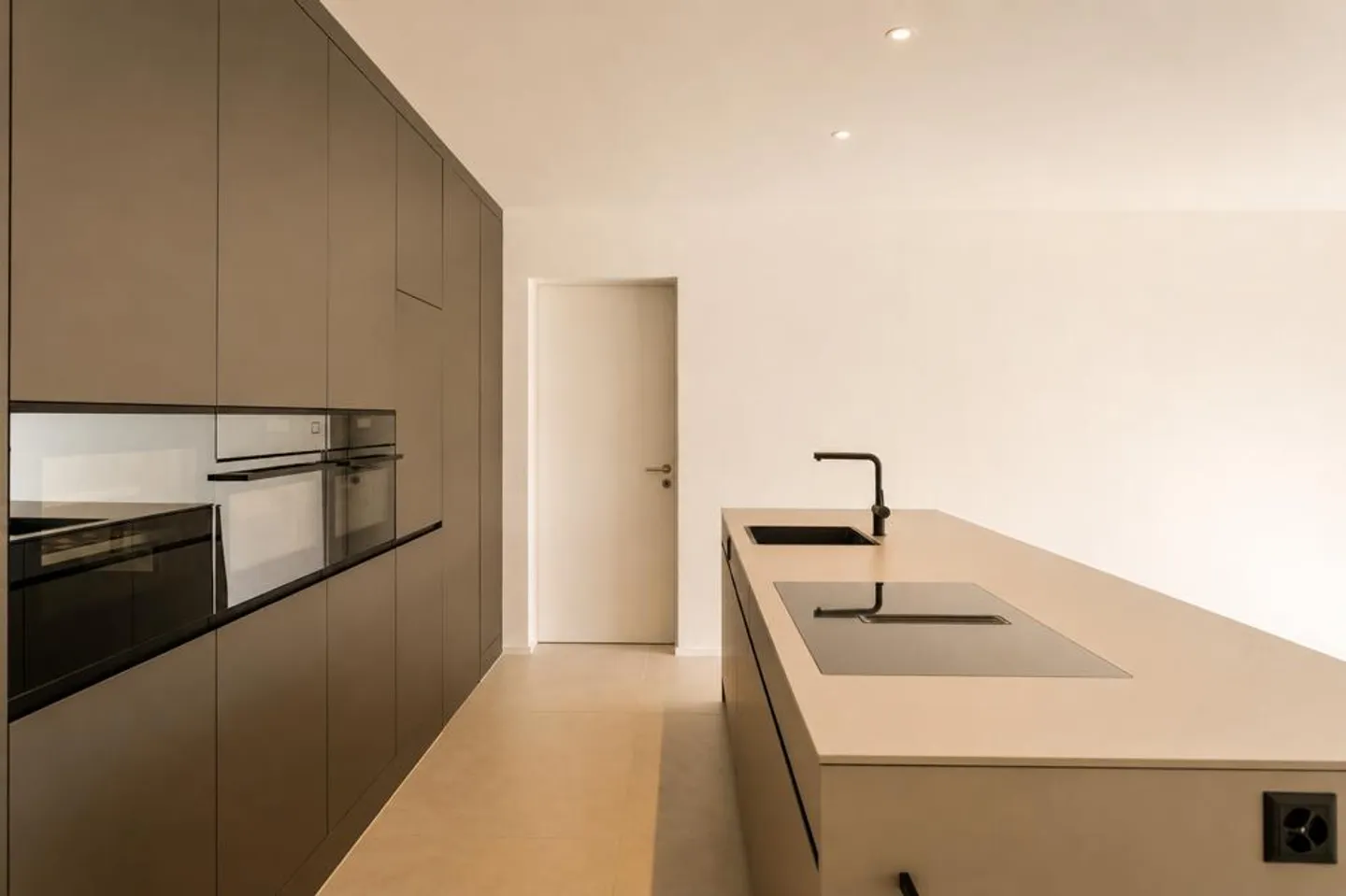 Vivere esclusivo in una posizione suburbana privilegiata - Foto 3 di 10