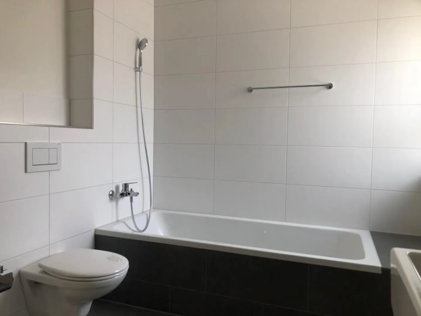 Modern 5.5-room terraced house in Liestal, CHF 3,450.– per month - Photo 9 of 14