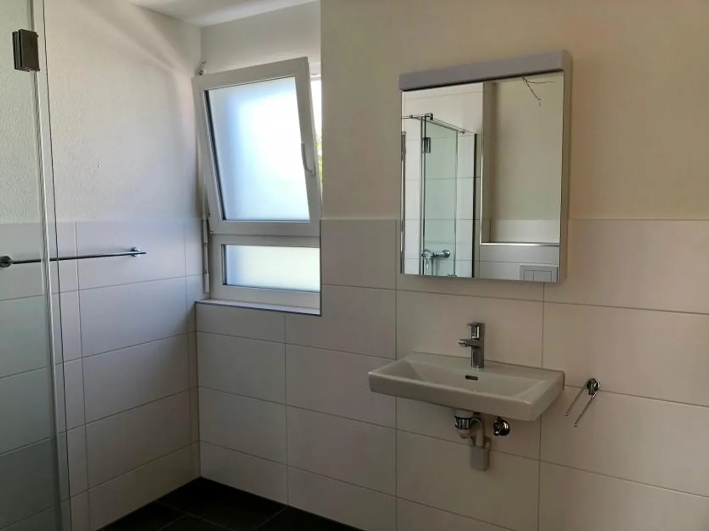 Modern 5.5-room terraced house in Liestal, CHF 3,450.– per month - Photo 10 of 14