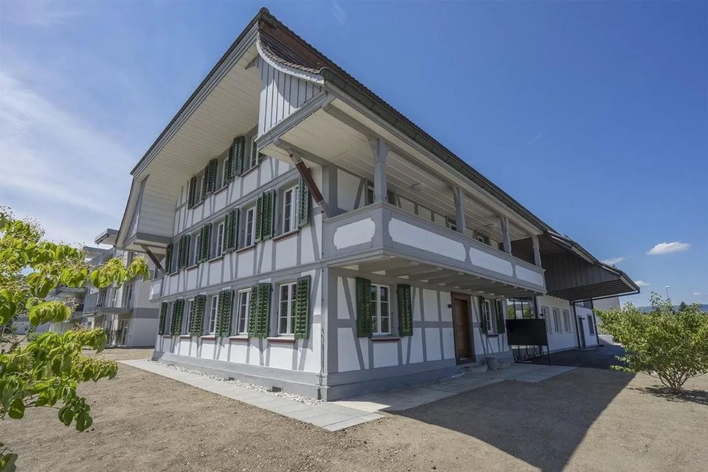 moderne Singlewohnung in saniertem Bauernhaus - Foto 2 von 8