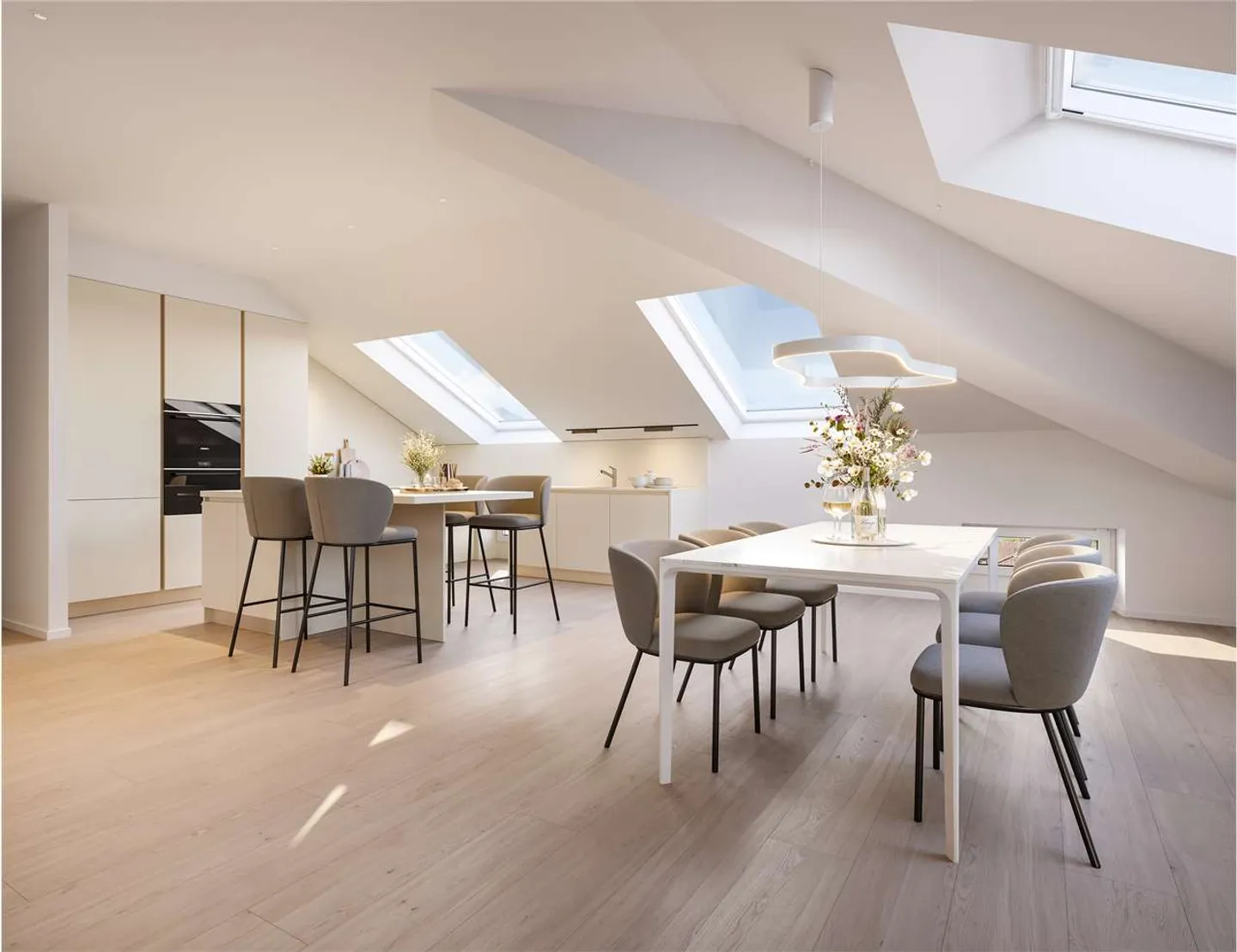 Dachgeschoss in Bellinzona komplett renoviert - Photo 1 of 11