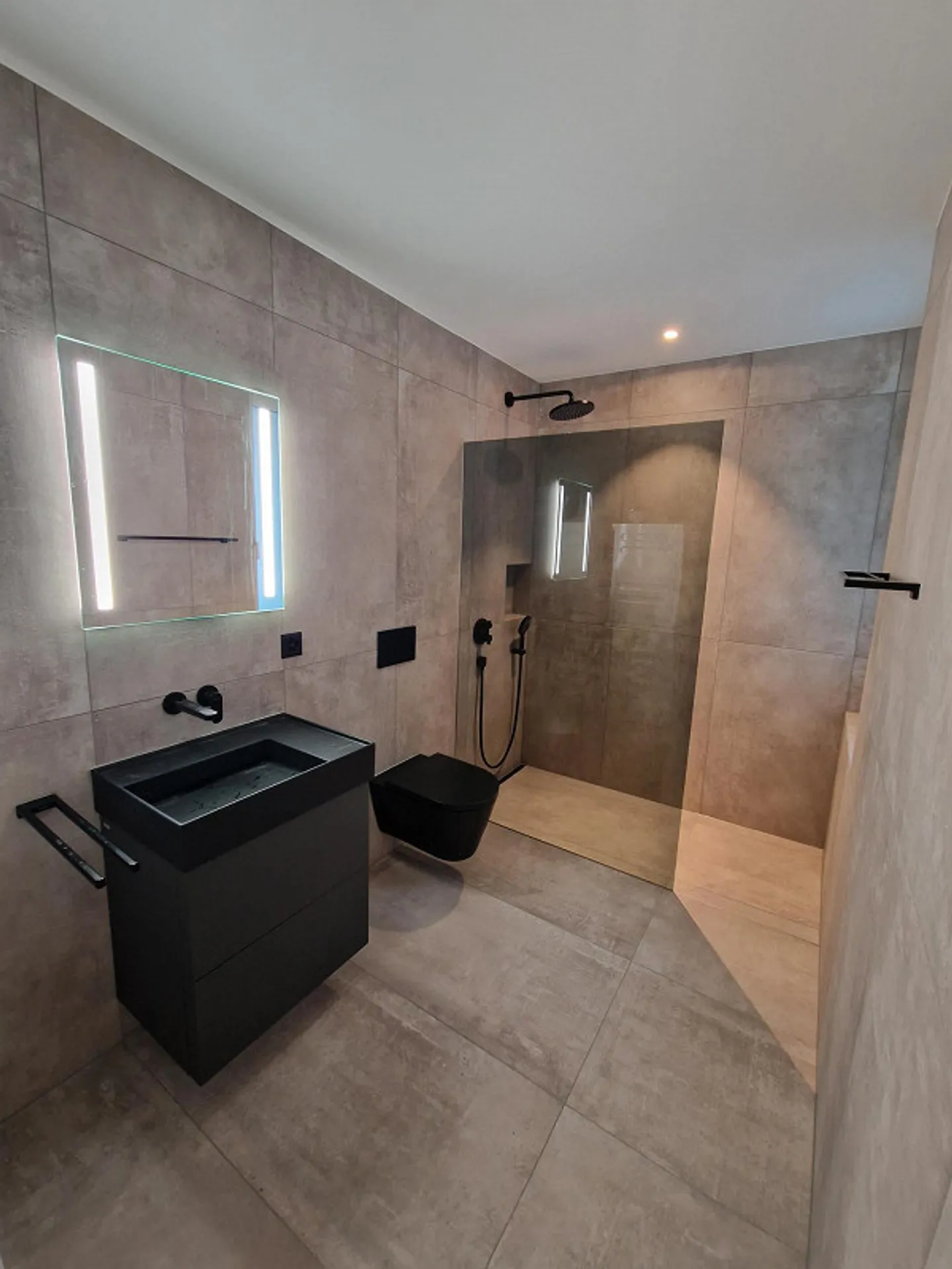 Location d'un spacieux appartement designer de 2,5 pièces dans le Rotkreuz-Risch fiscalement avantageux - Photo 11 sur 15