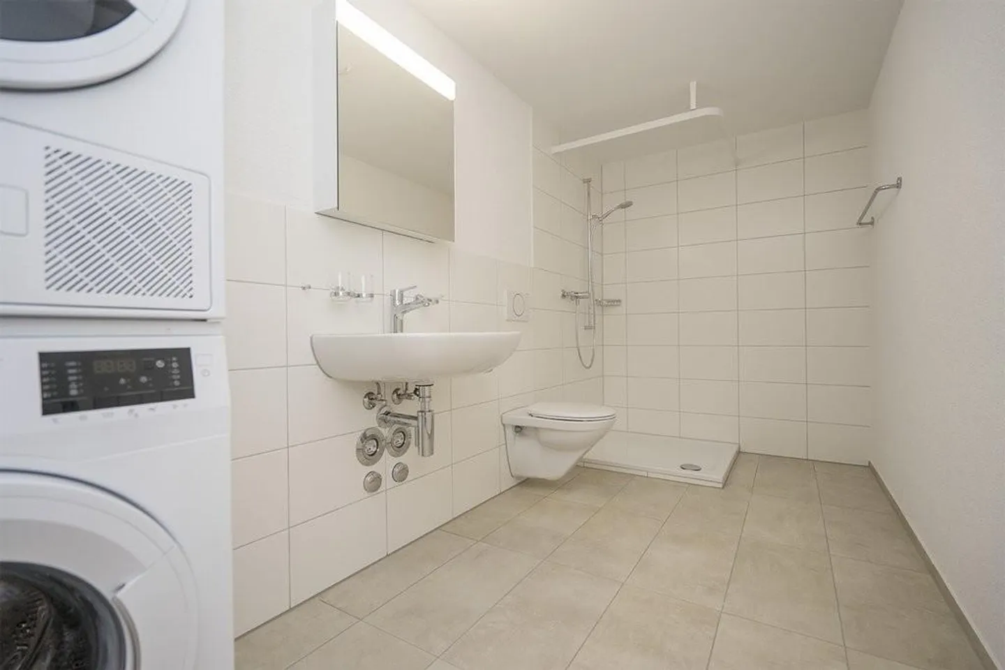 moderne Singlewohnung in saniertem Bauernhaus - Foto 8 von 8