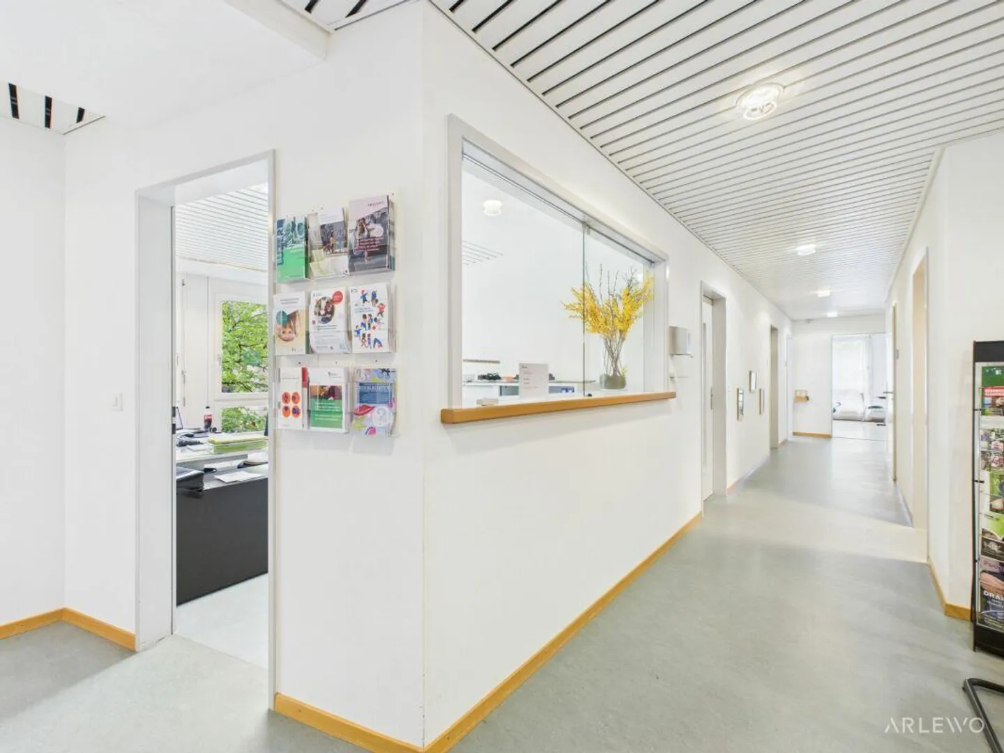 Spazio ufficio in affitto - Foto 3 di 13