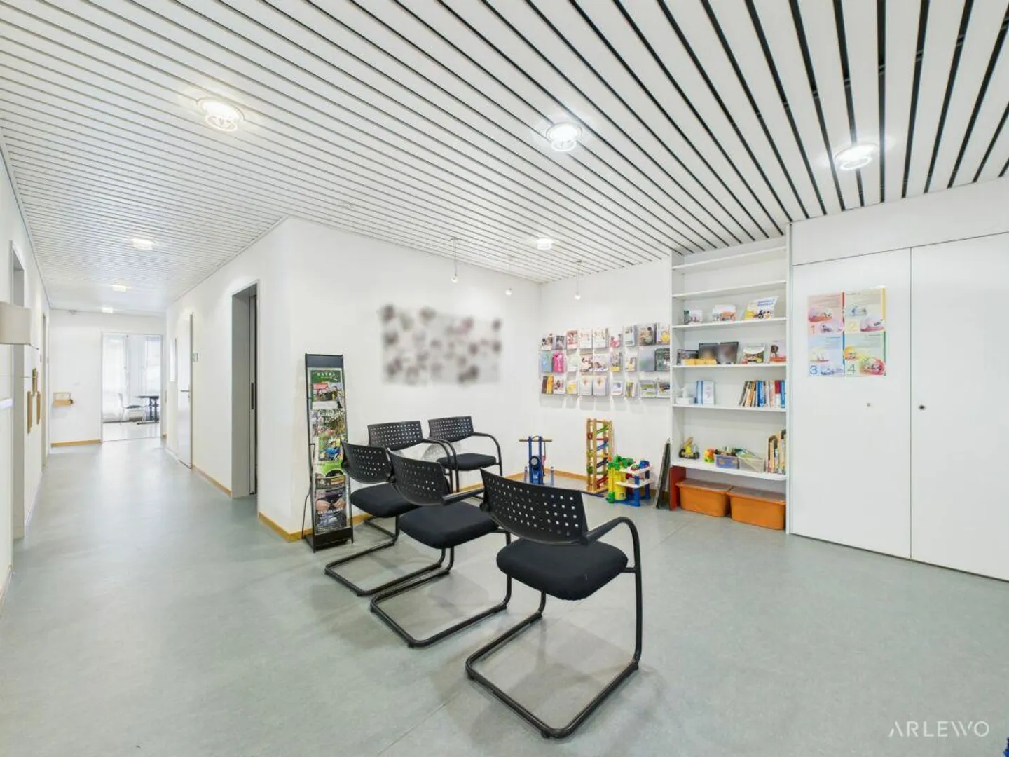 Spazio ufficio in affitto - Foto 2 di 13