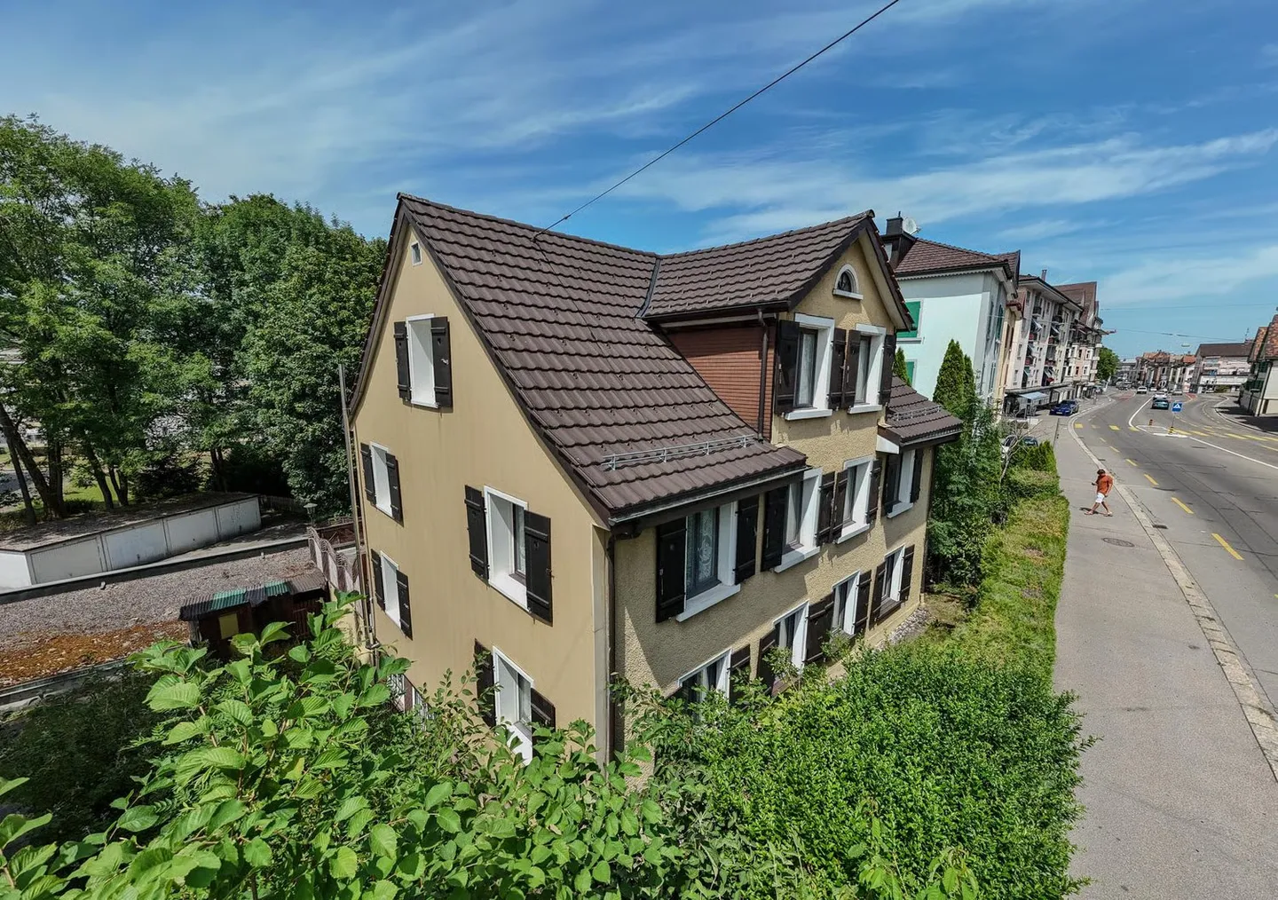 Maison bifamiliale passionnante avec 4 places de garage - Prix vérifié par la banque ! - Photo 3 sur 28