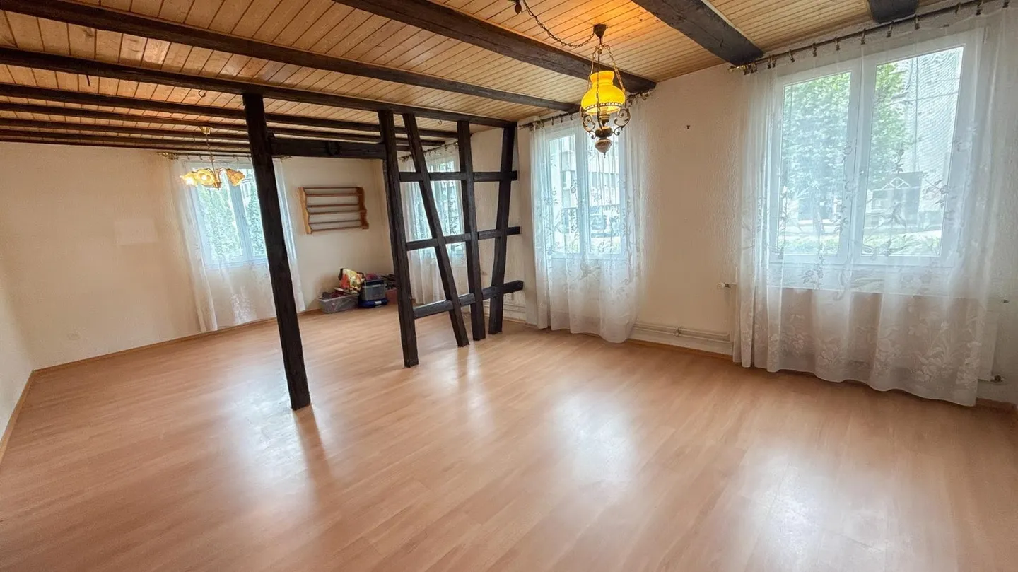 Maison bifamiliale passionnante avec 4 places de garage - Prix vérifié par la banque ! - Photo 5 sur 28