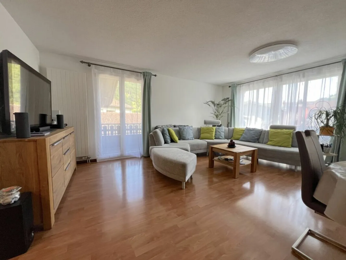 Apartment for rent - Photo 1 of 17