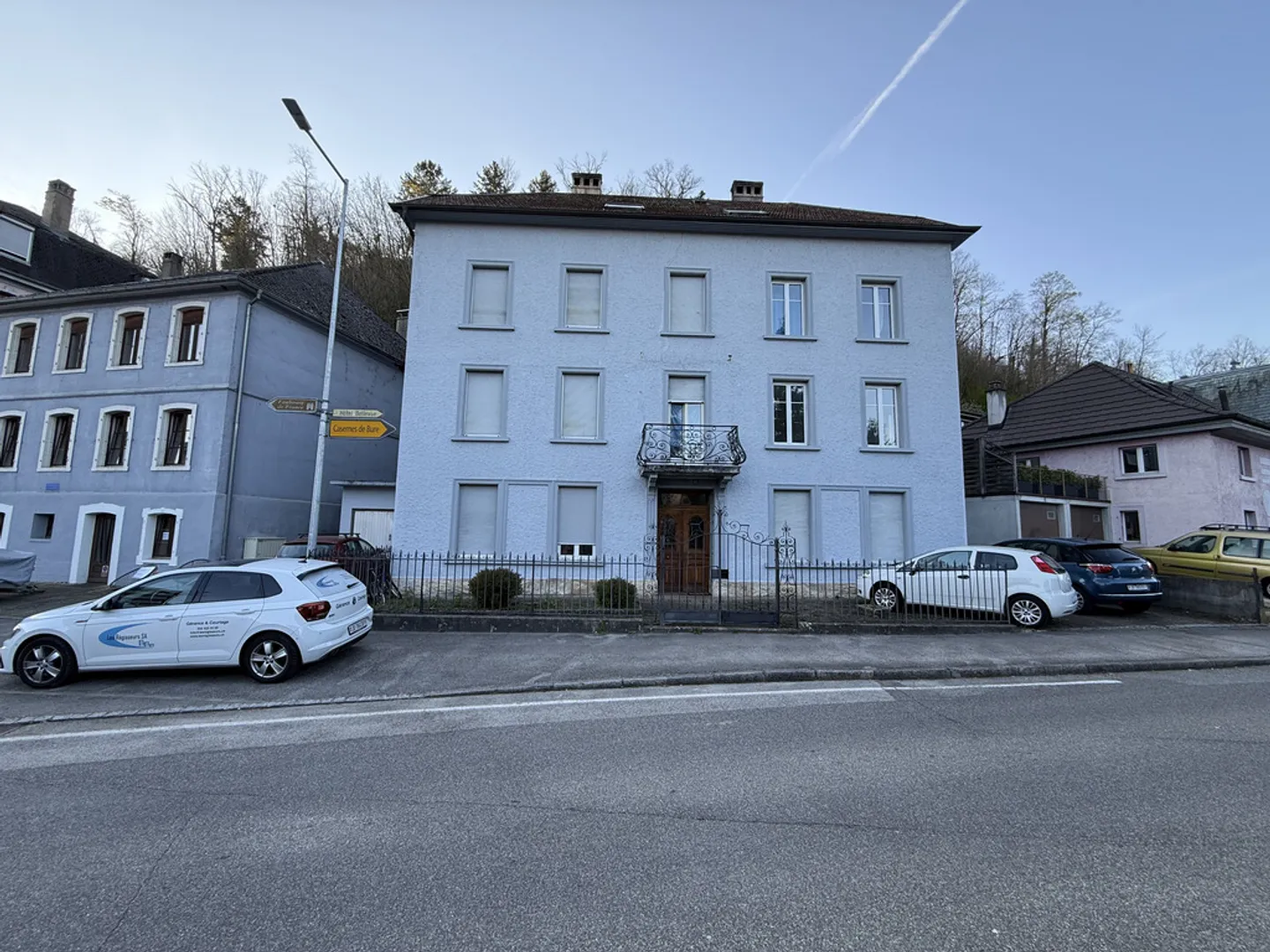 Posizione privilegiata vicino alla stazione e ai negozi. - Foto 6 di 7