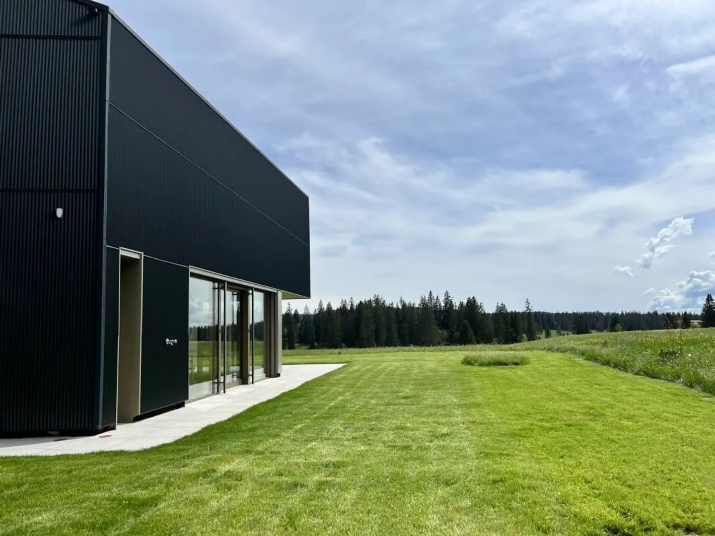 Magnifica villa in affitto per gli amanti della natura nella Valle di Brévine - Foto 2 di 13