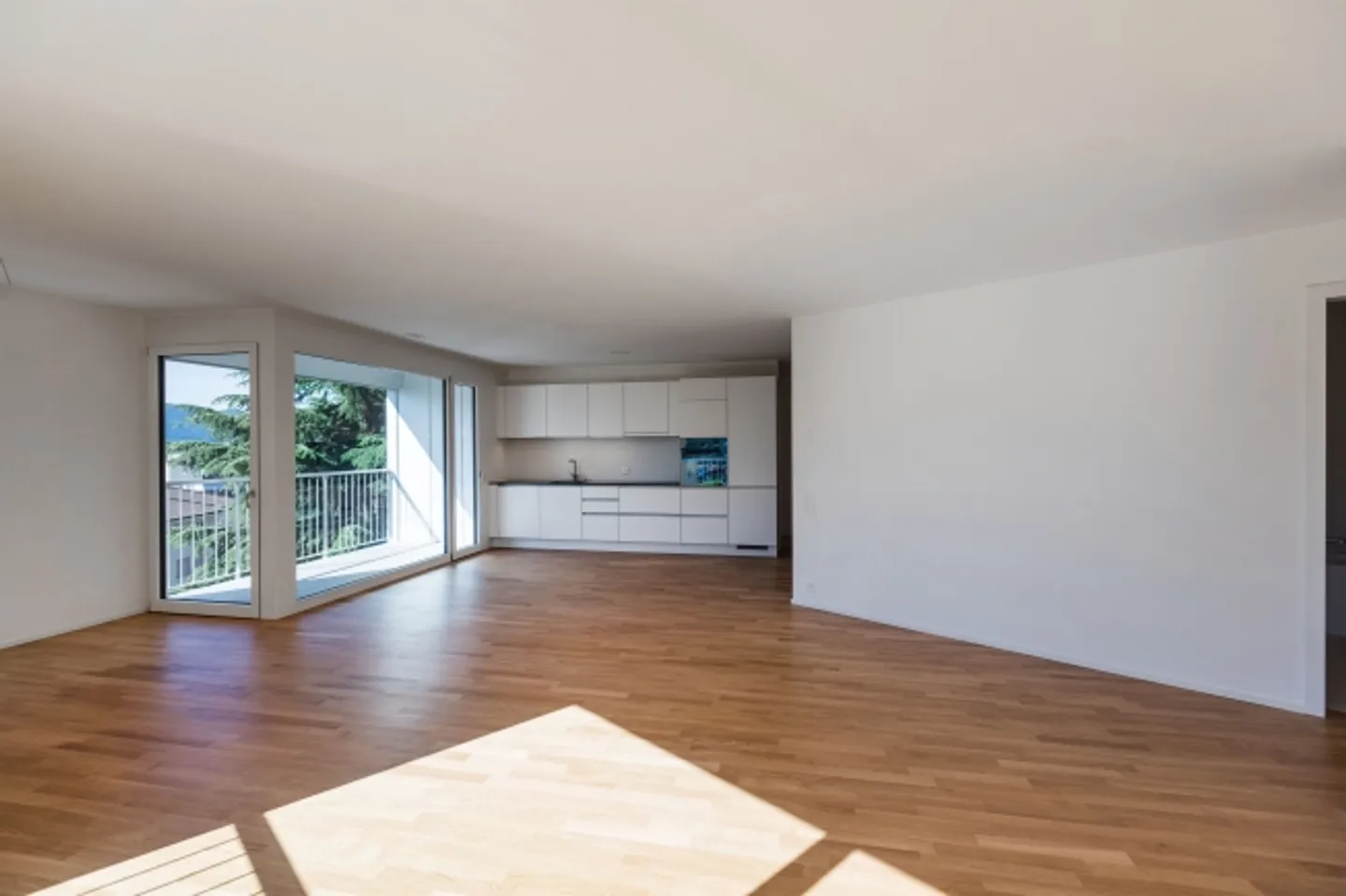 Résidence Radice - moderne et lumineux 2.5 pièces - Photo 2 sur 6