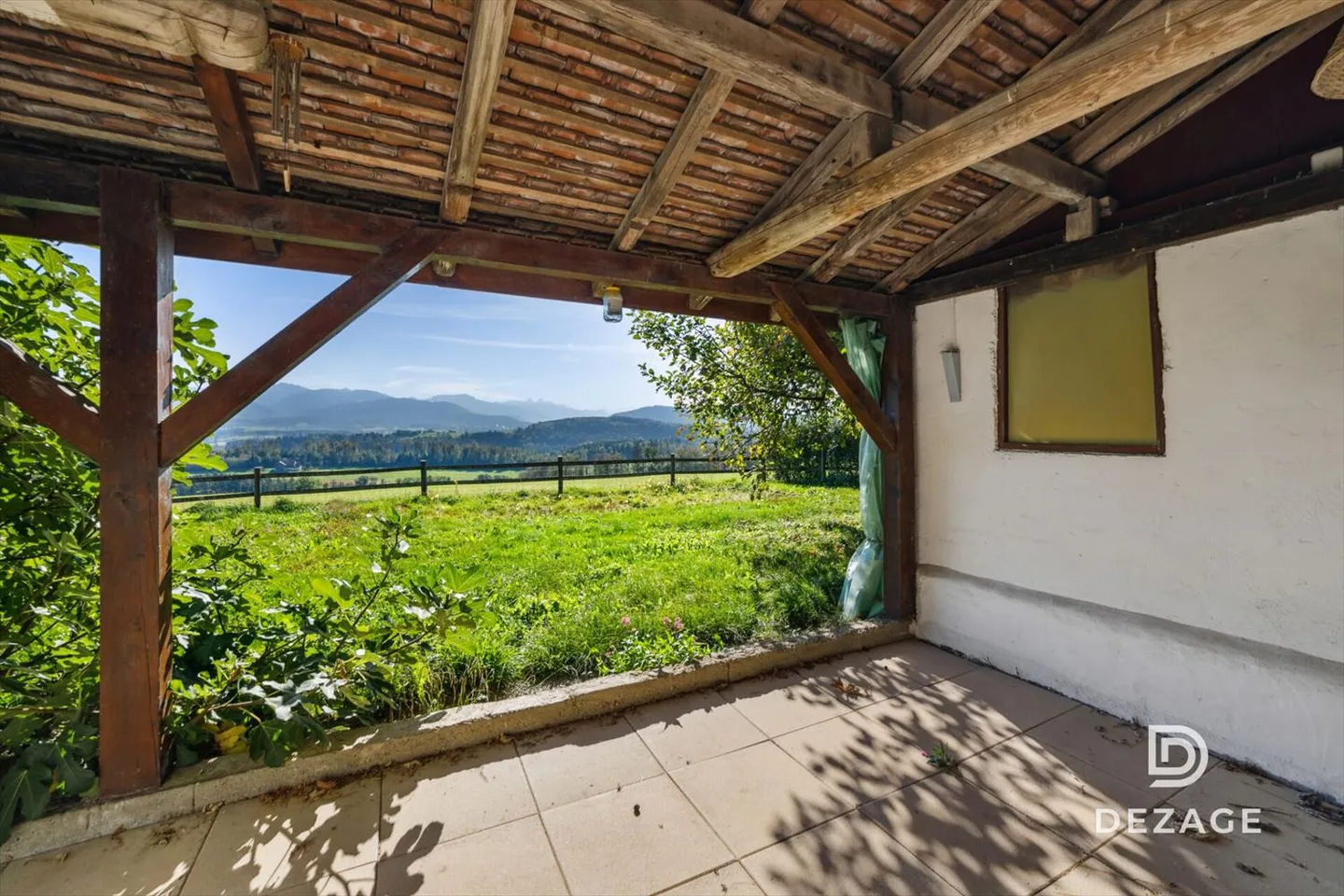 Fattoria ristrutturata a 15' da Losanna, 300 m² di abitazione, vista panoramica. - Foto 3 di 13