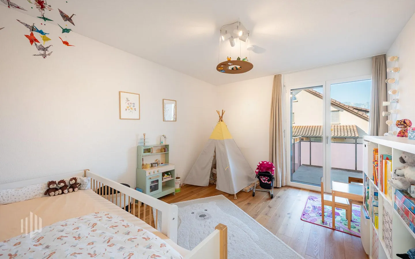 ImmoWyss - Profitez de beaucoup d'espace dans une maison de ville de 5,5 pièces - Photo 7 sur 13