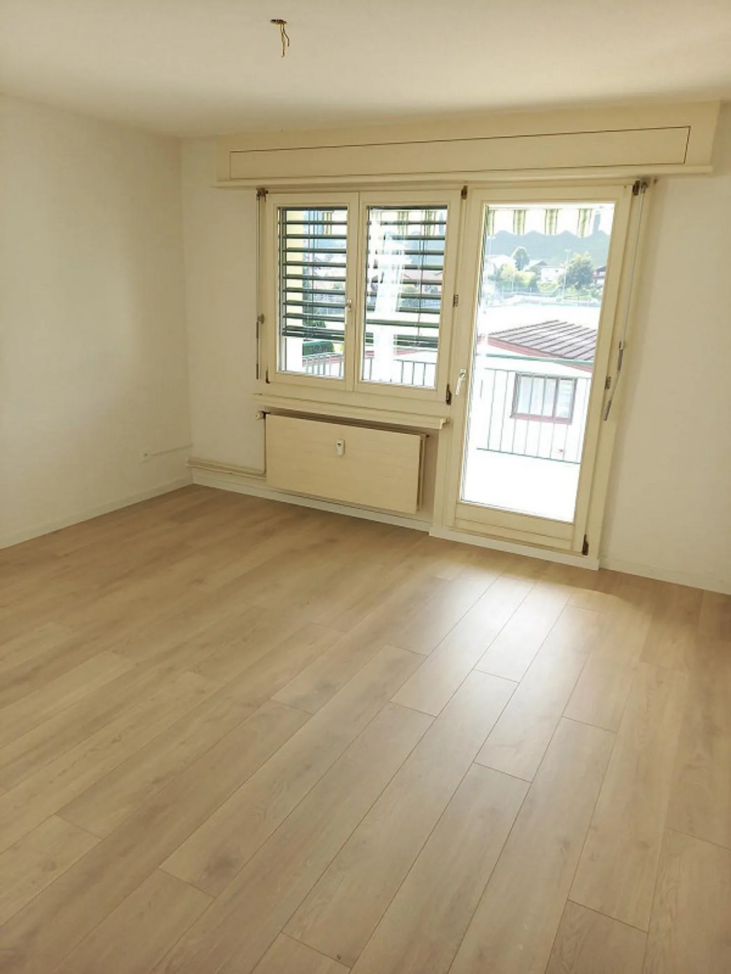 Freundliche Wohnung mit grüner Umgebung an ruhiger Lage! - Photo 3 of 11