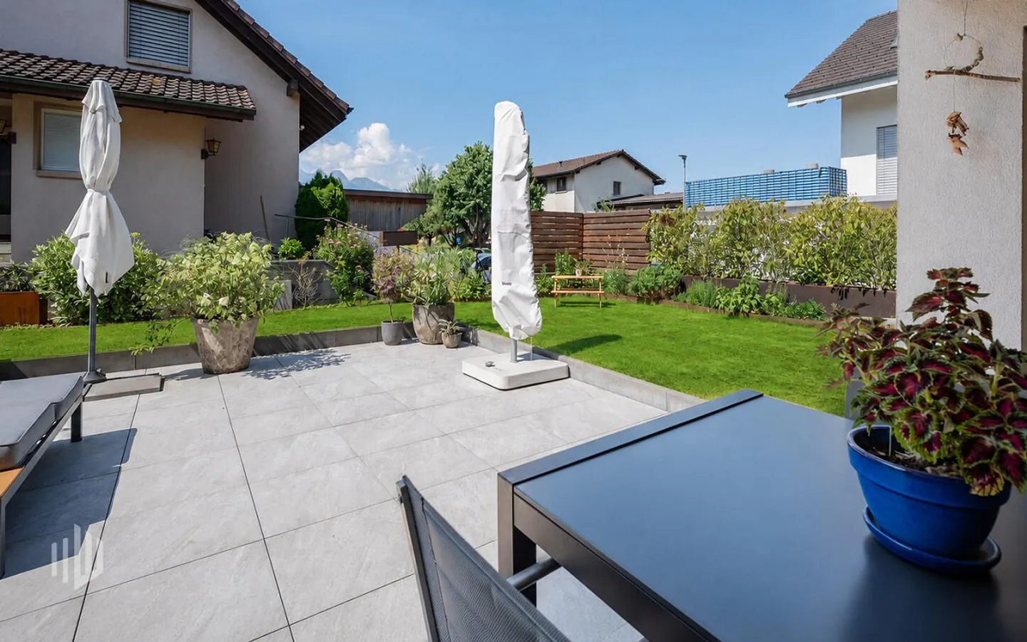 ImmoWyss - Profitez de beaucoup d'espace dans une maison de ville de 5,5 pièces - Photo 12 sur 13