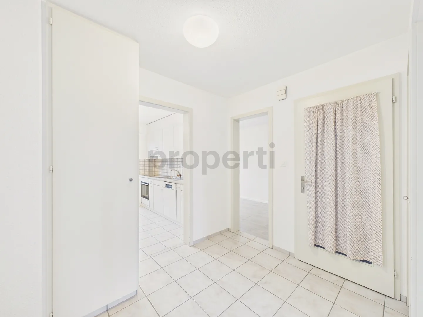 Bright 3-room apartment with balcony in Brugg - Photo 7 of 9