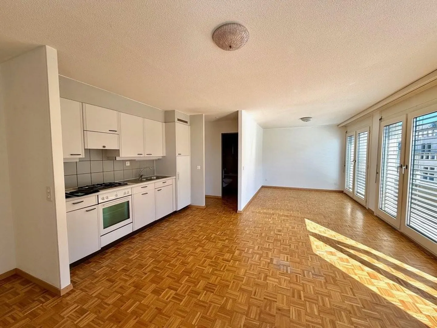 A saisir ! Charmant studio proche de toutes commodités ! - Photo 3 sur 4