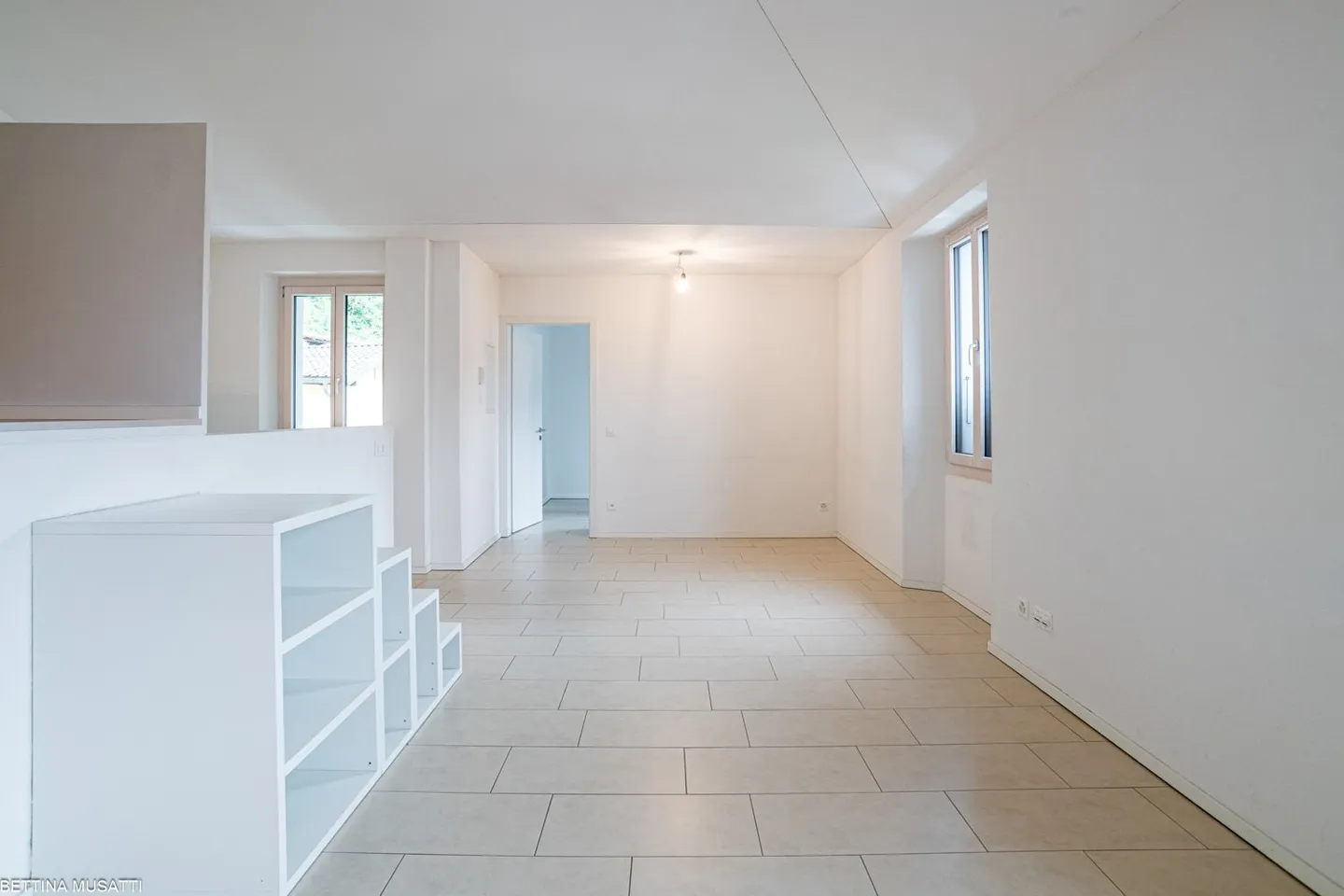 MELANO – 3.5 Rooms Renovated with Modern Comfort - Photo 5 of 13