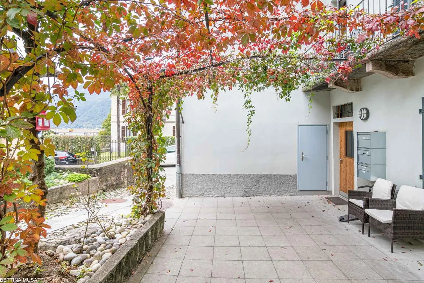 MELANO – 3.5 Rooms Renovated with Modern Comfort - Photo 12 of 13