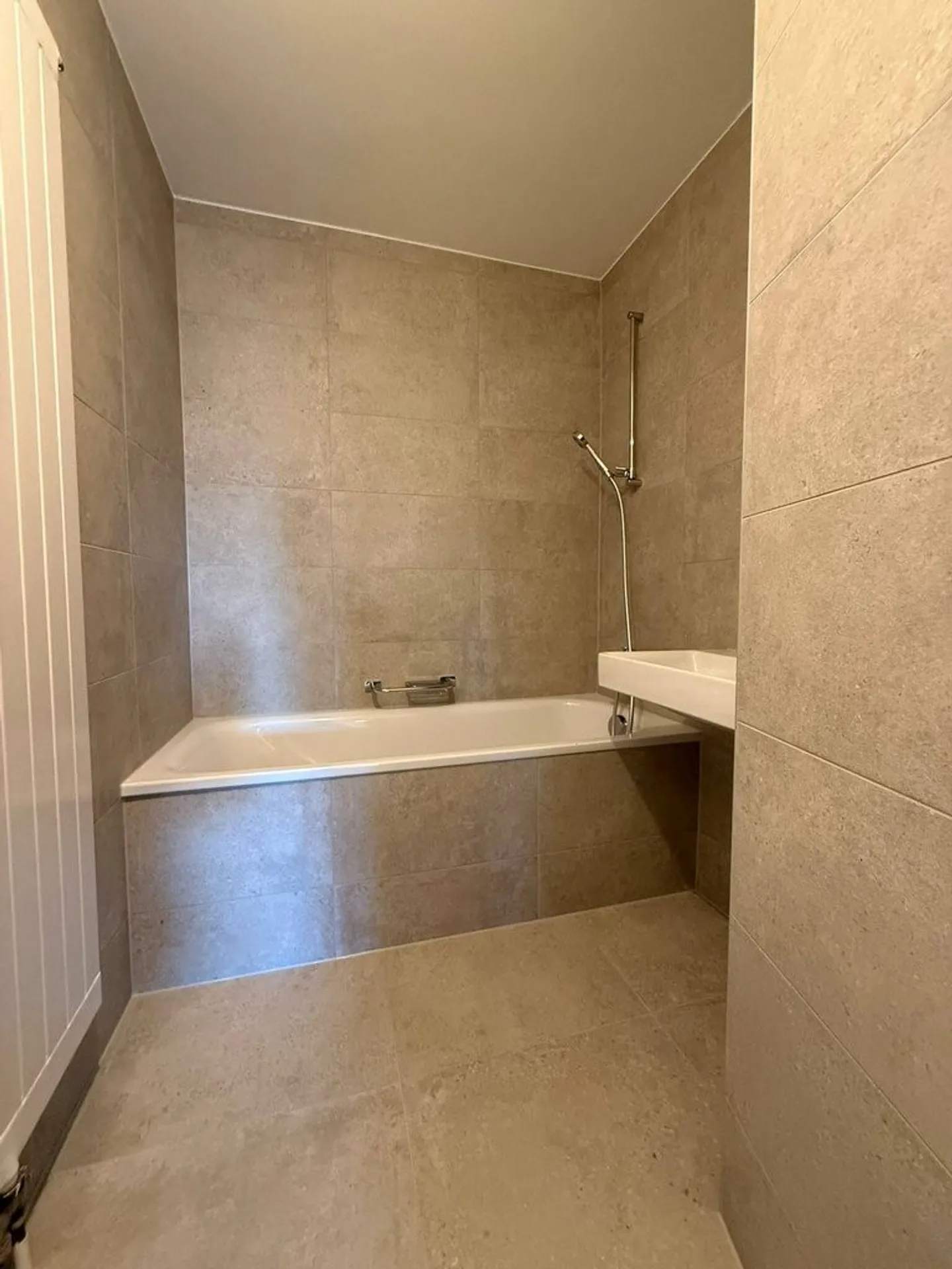Appartement 4.5 pièces au rez-de-chaussée à Kerzers - Photo 6 sur 8