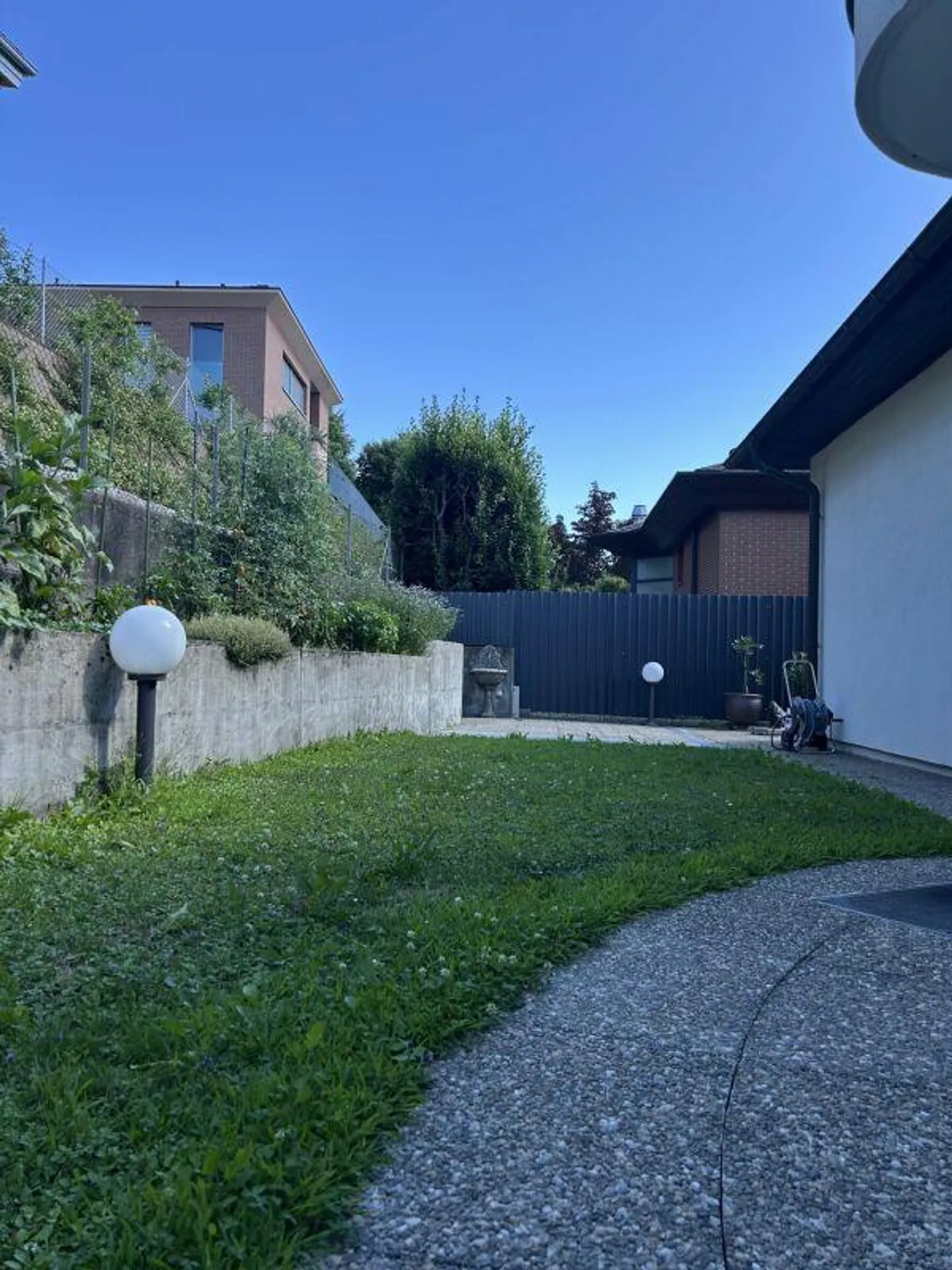 Cadempino | 4.5 | Pigione 1'900 | SPESE 400 | Posteggio esterno 70 ... - Foto 8 di 8