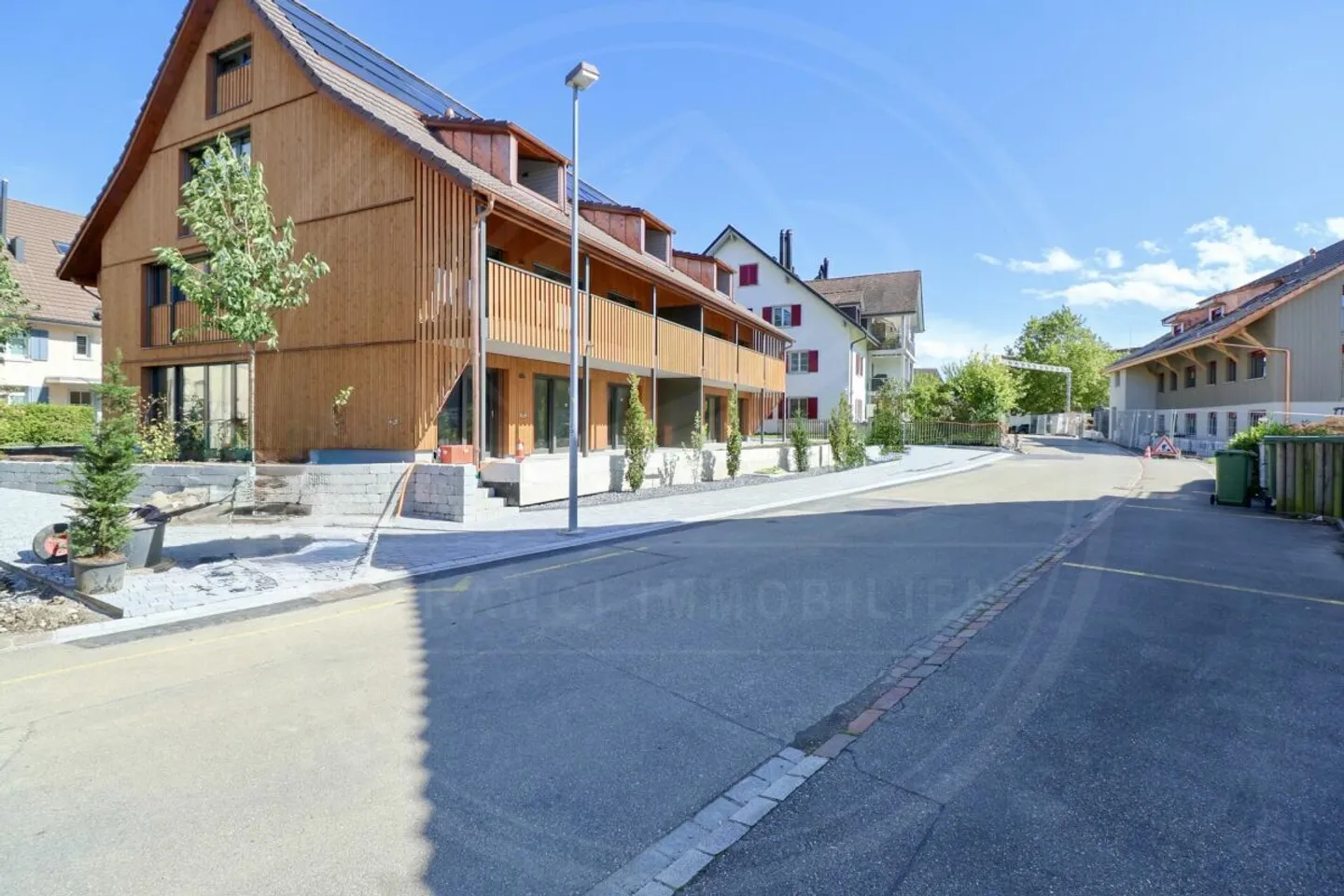 Nuovo, spazioso studio di 1,5 stanze in affitto - Foto 1 di 9