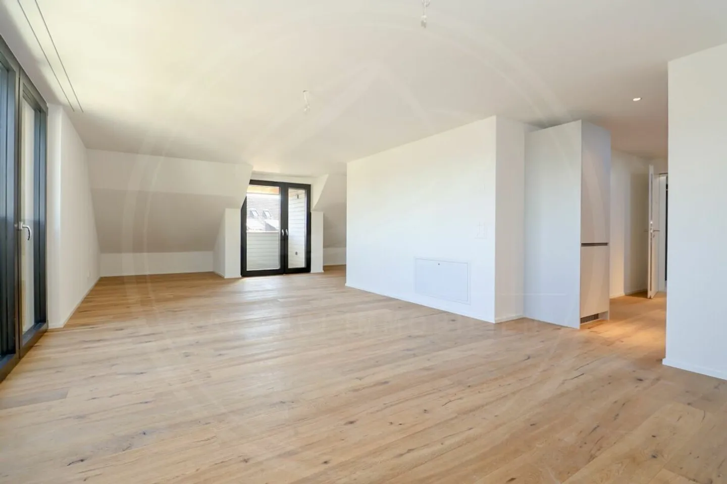 Nuovo, spazioso studio di 1,5 stanze in affitto - Foto 5 di 9