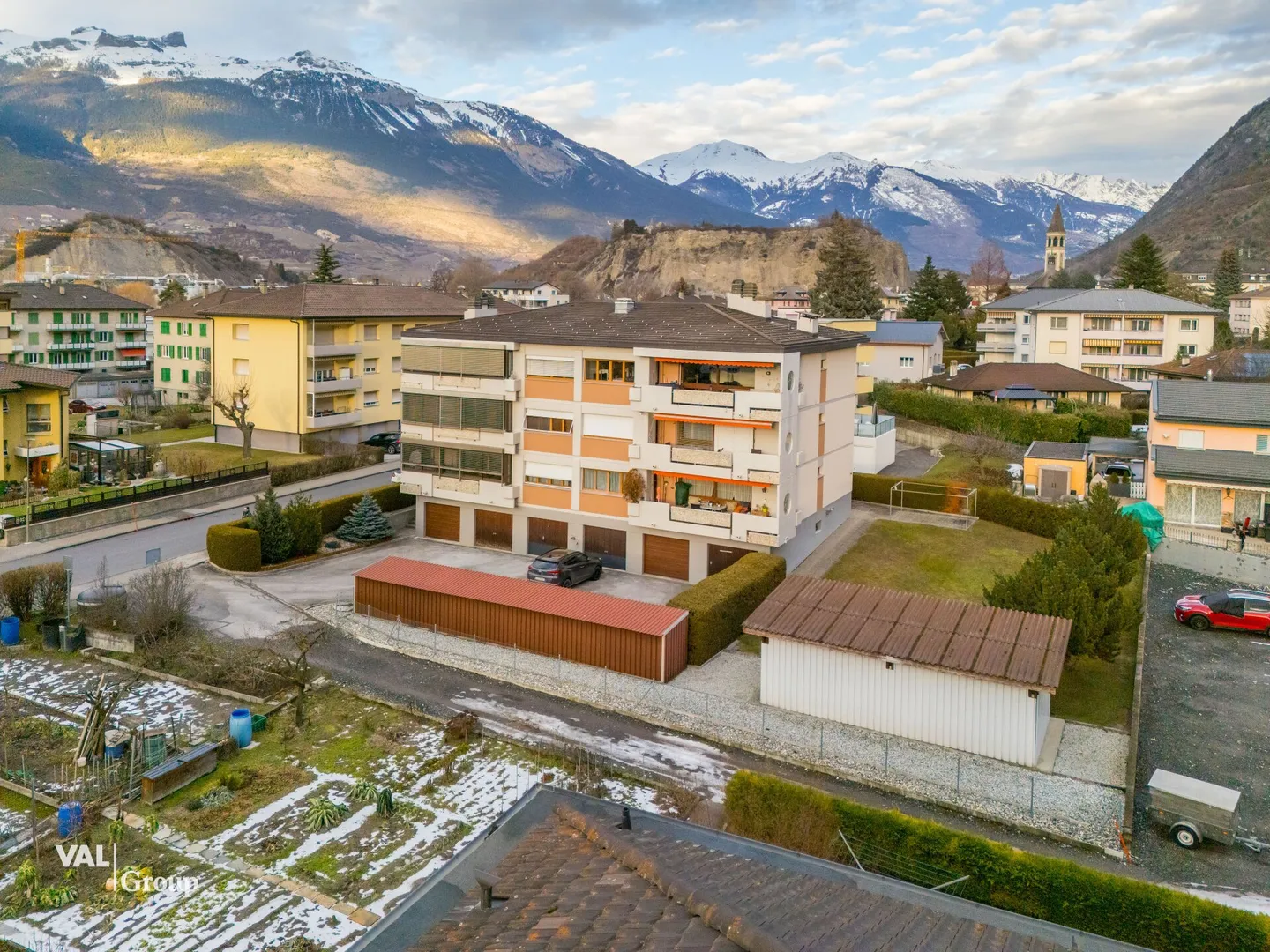 Bellissimo appartamento ristrutturato di 4.5 locali in un quartiere tranquillo - Foto 1 di 14