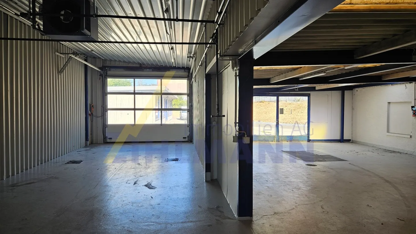 Propriété résidentielle et commerciale attrayante avec un grand potentiel d'utilisation - Photo 17 sur 17