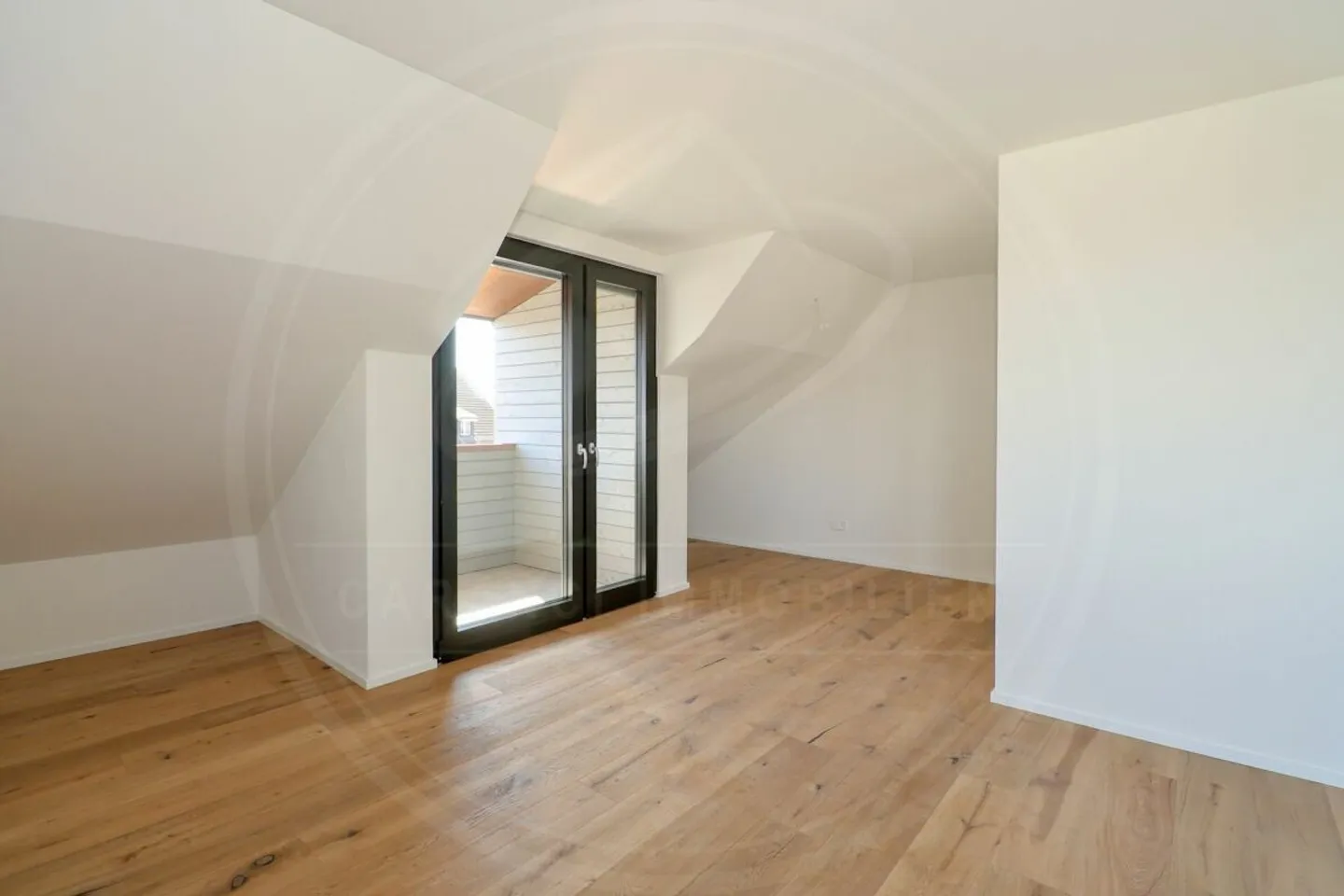 Nuovo, spazioso studio di 1,5 stanze in affitto - Foto 4 di 9