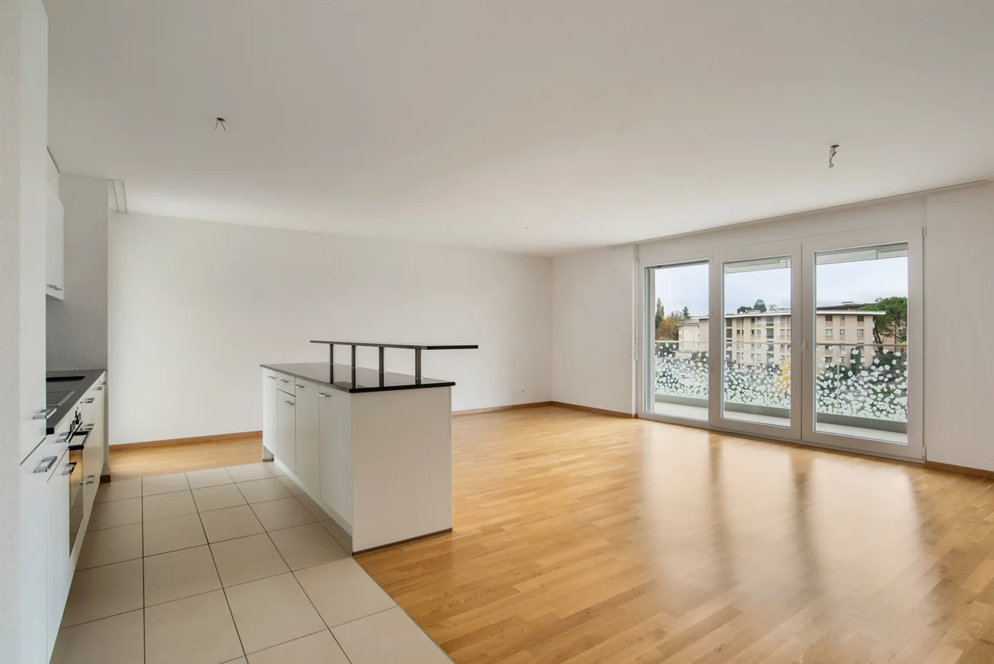 Apartment with Charm - Photo 3 of 10