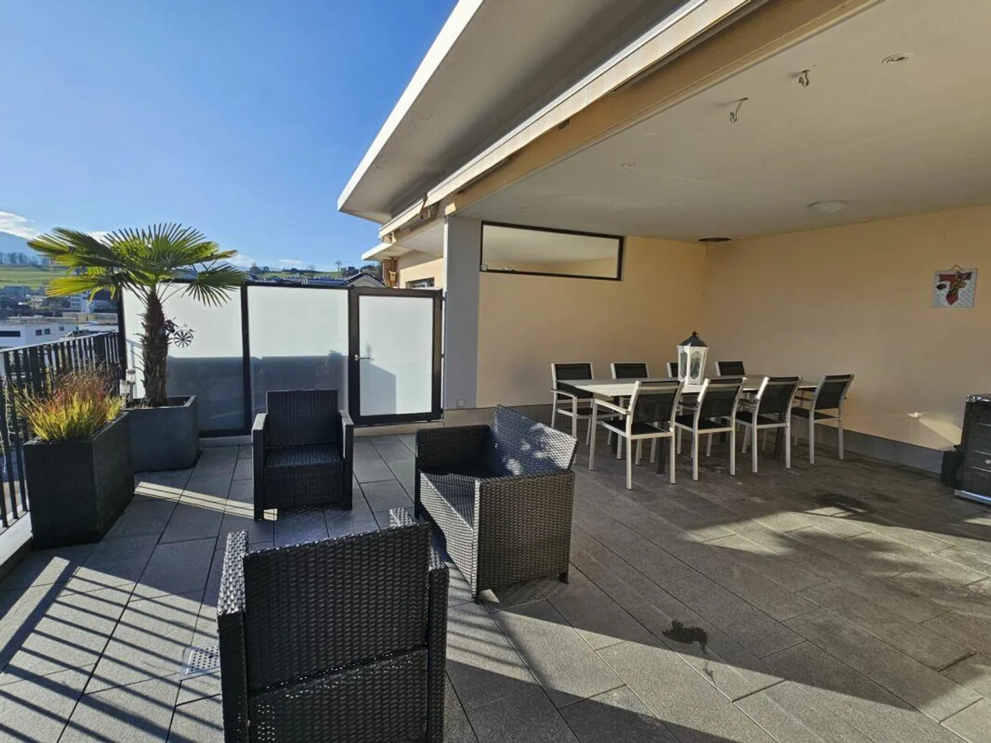 Appartement en duplex exclusif de 5,5 pièces dans un emplacement sud dégagé... - Photo 4 sur 20