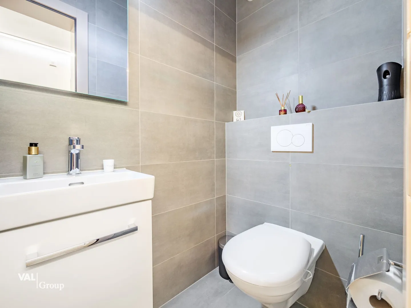 Bellissimo appartamento ristrutturato di 4.5 locali in un quartiere tranquillo - Foto 10 di 14