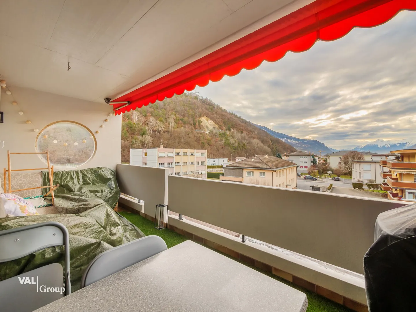 Bellissimo appartamento ristrutturato di 4.5 locali in un quartiere tranquillo - Foto 11 di 14