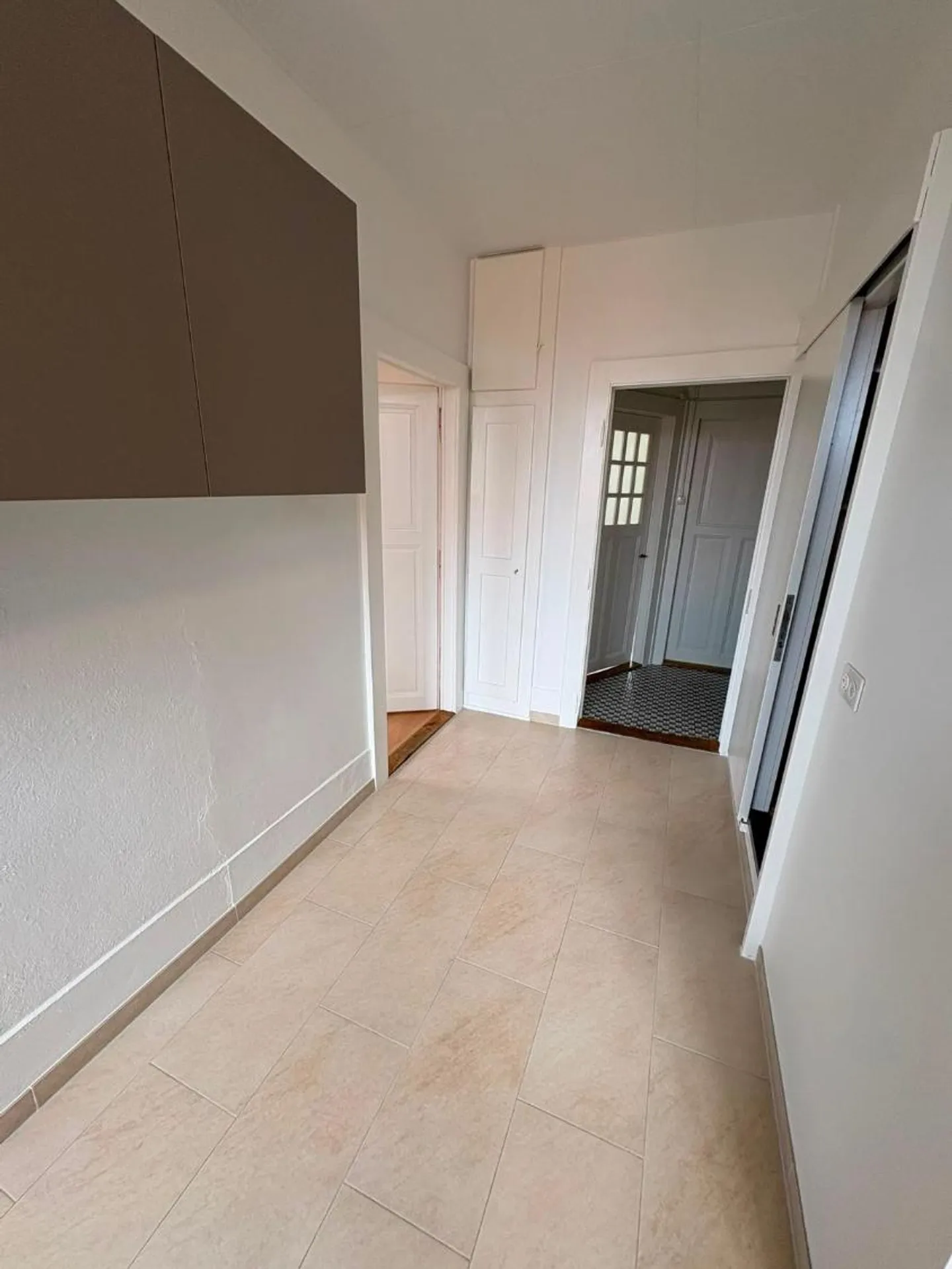 3-room apartment - Photo 1 of 12