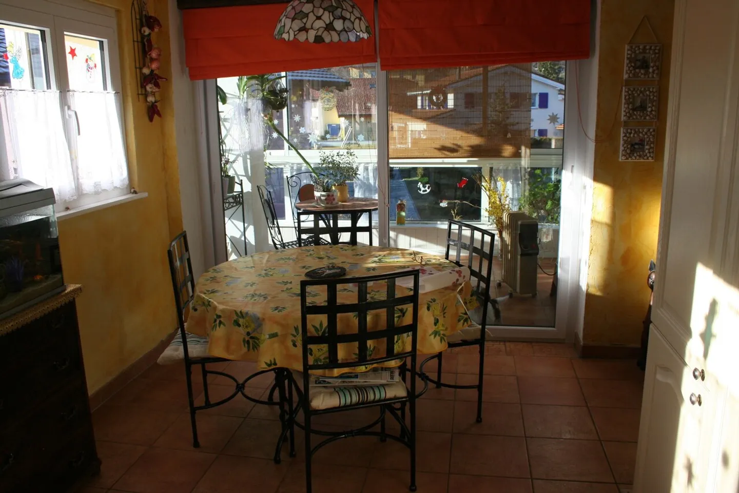 Grande casa con 2 appartamenti con 3,5 stanze su 672 m2 - Foto 13 di 32