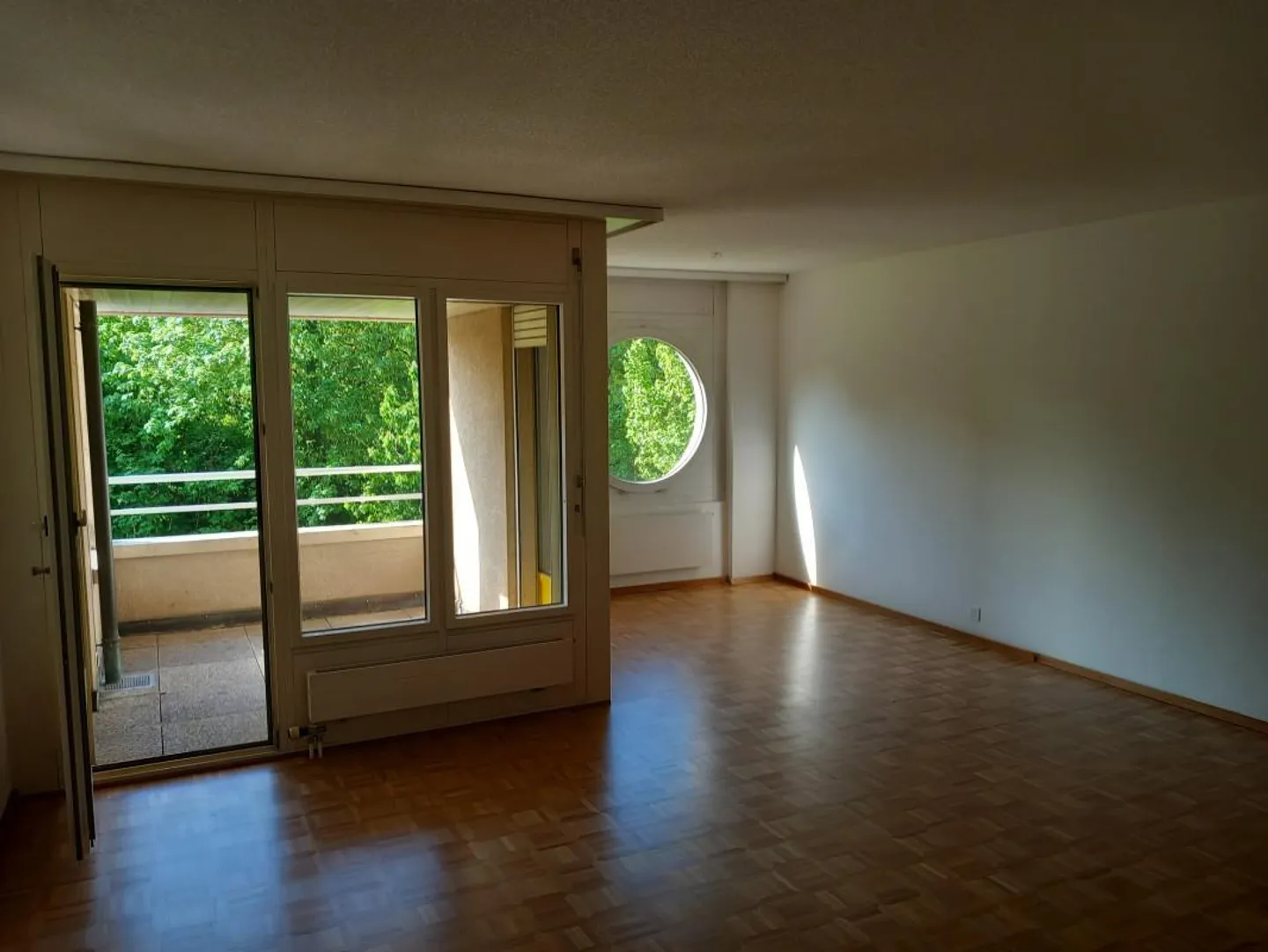 Ch. des Tines 19. Wohnung 4,5 Zimmer - Foto 2 von 8