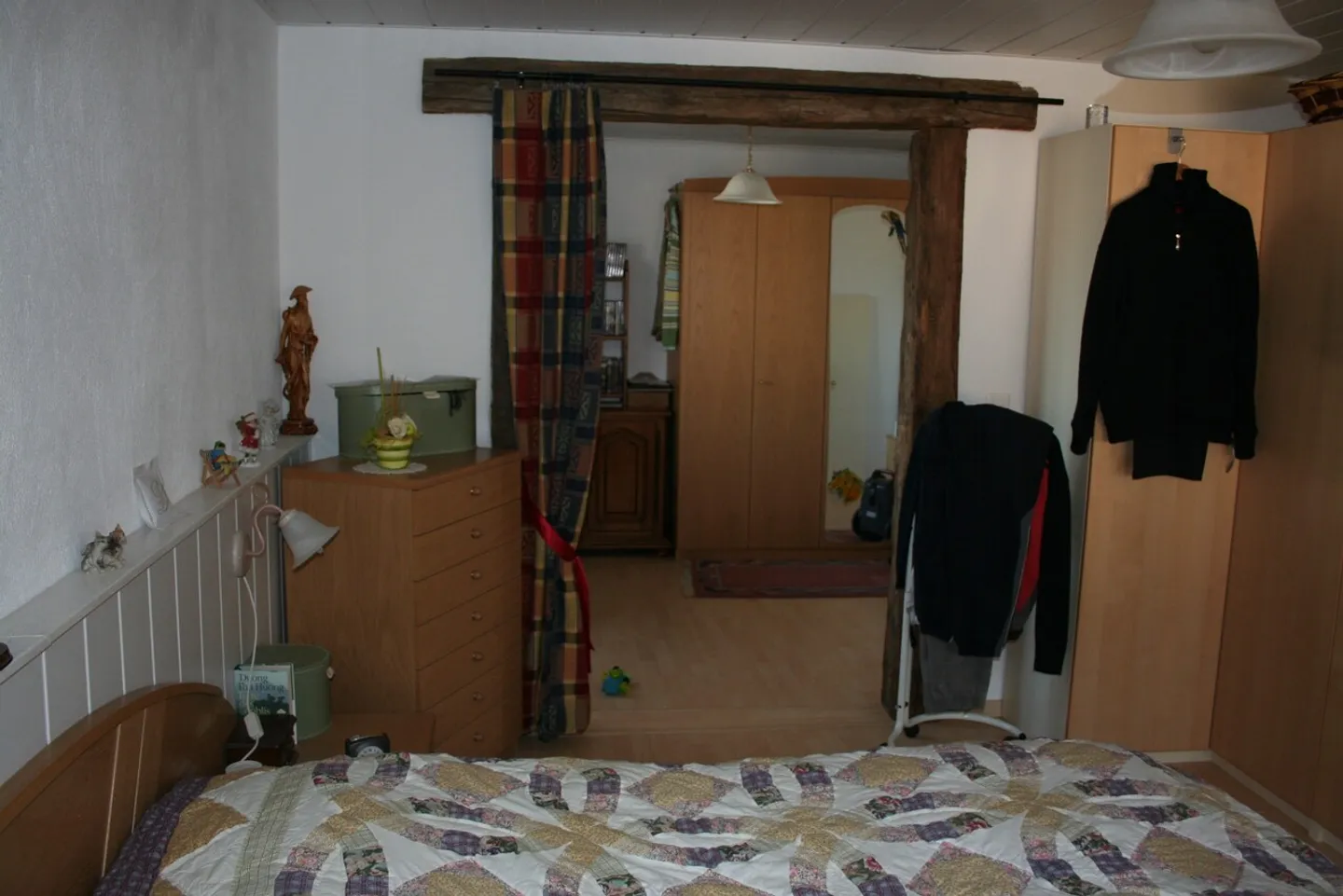 Grande casa con 2 appartamenti con 3,5 stanze su 672 m2 - Foto 20 di 32