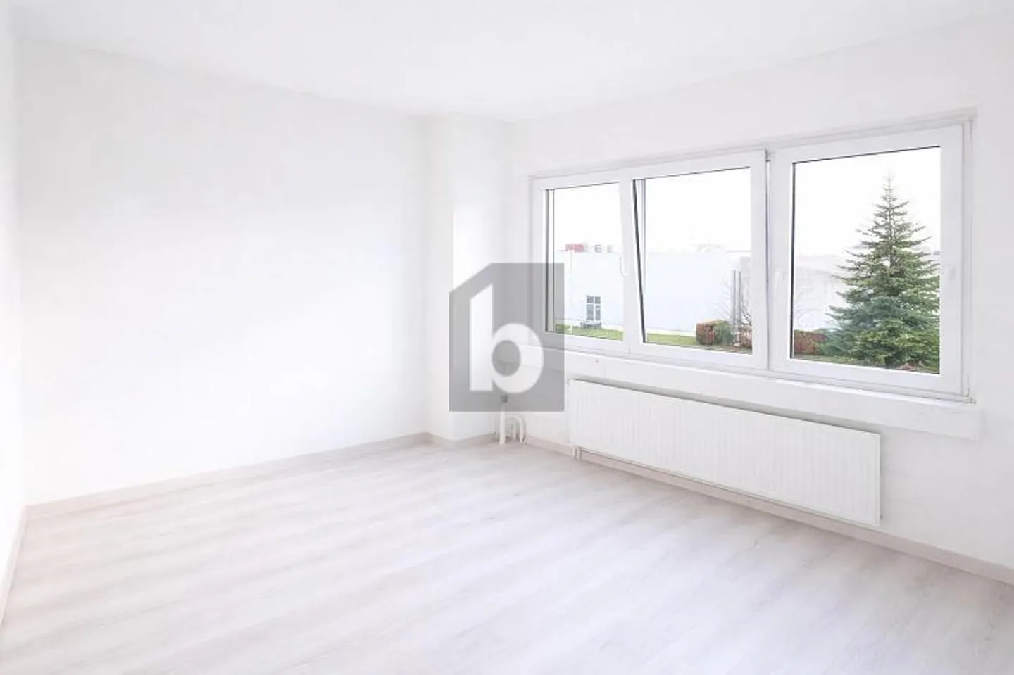 Immeuble mixte à vendre - Photo 2 sur 6