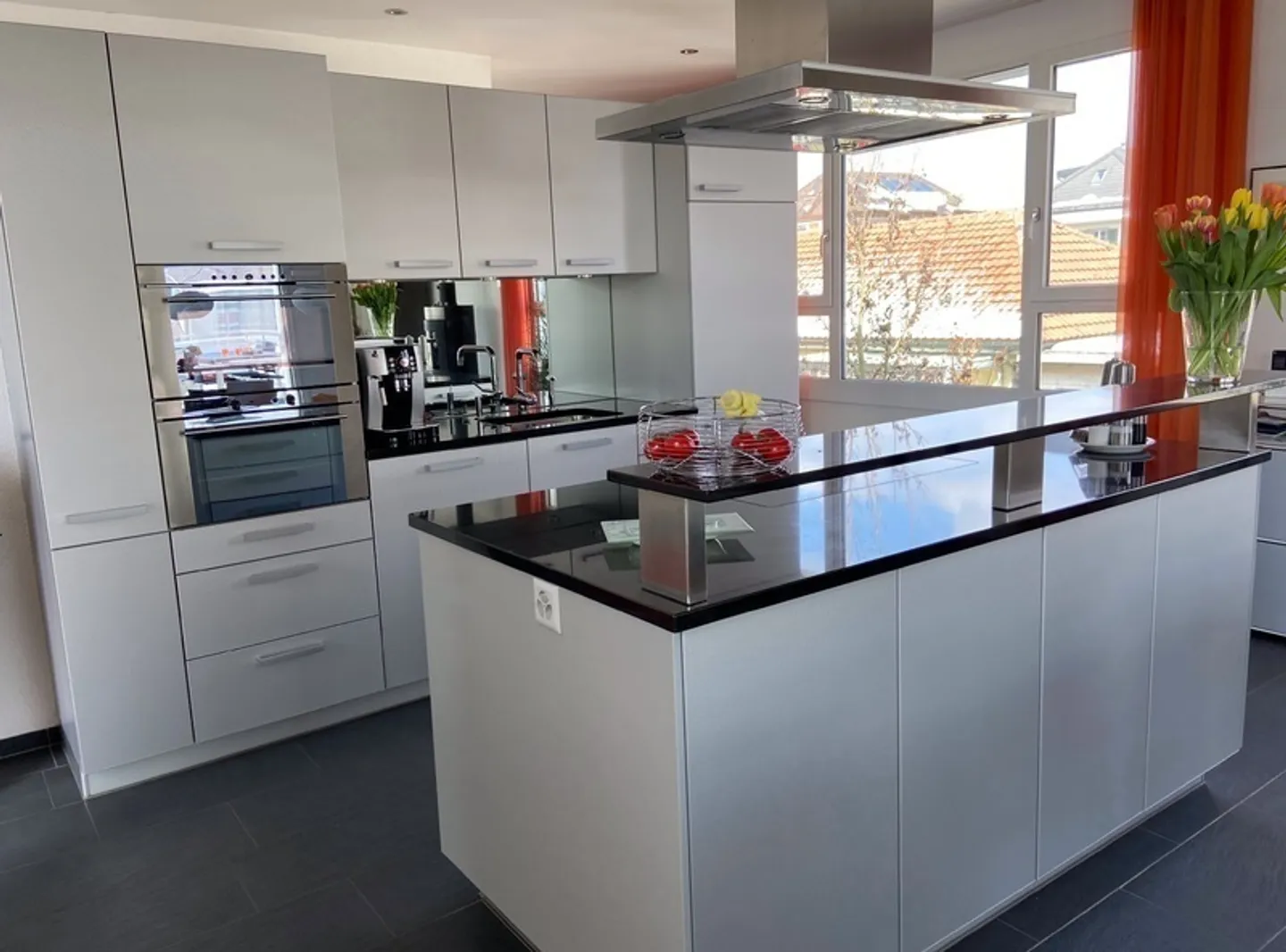 3½ ZIMMER-ATTIKAWOHNUNG IN LIEBEFELD (BE), MÖBLIERT, TEMPORÄR - Foto 5 von 9