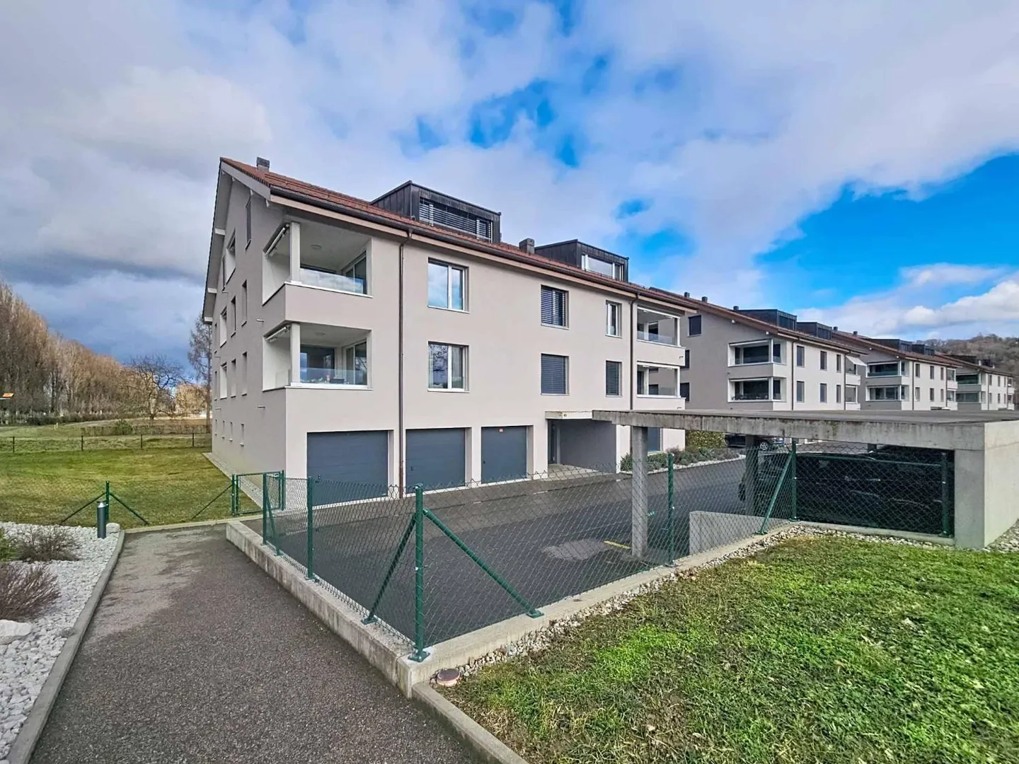 Appartement moderne 3.5 pièces - Photo 1 sur 13