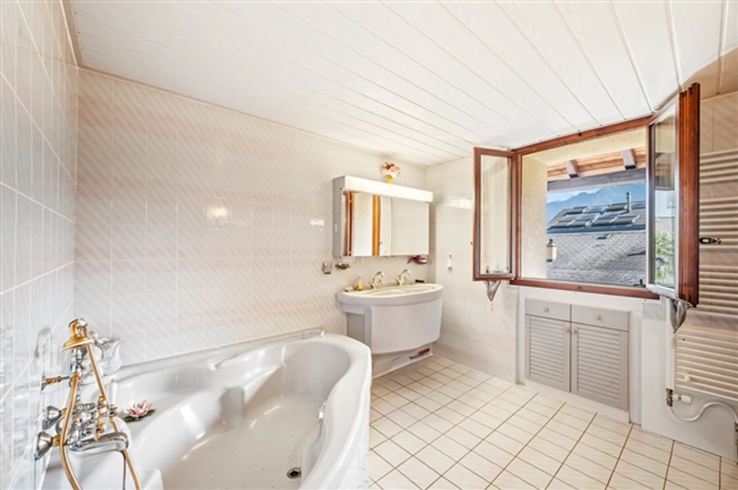 Large single-family house in Vionnaz - more than 220 m² - Photo 11 of 18