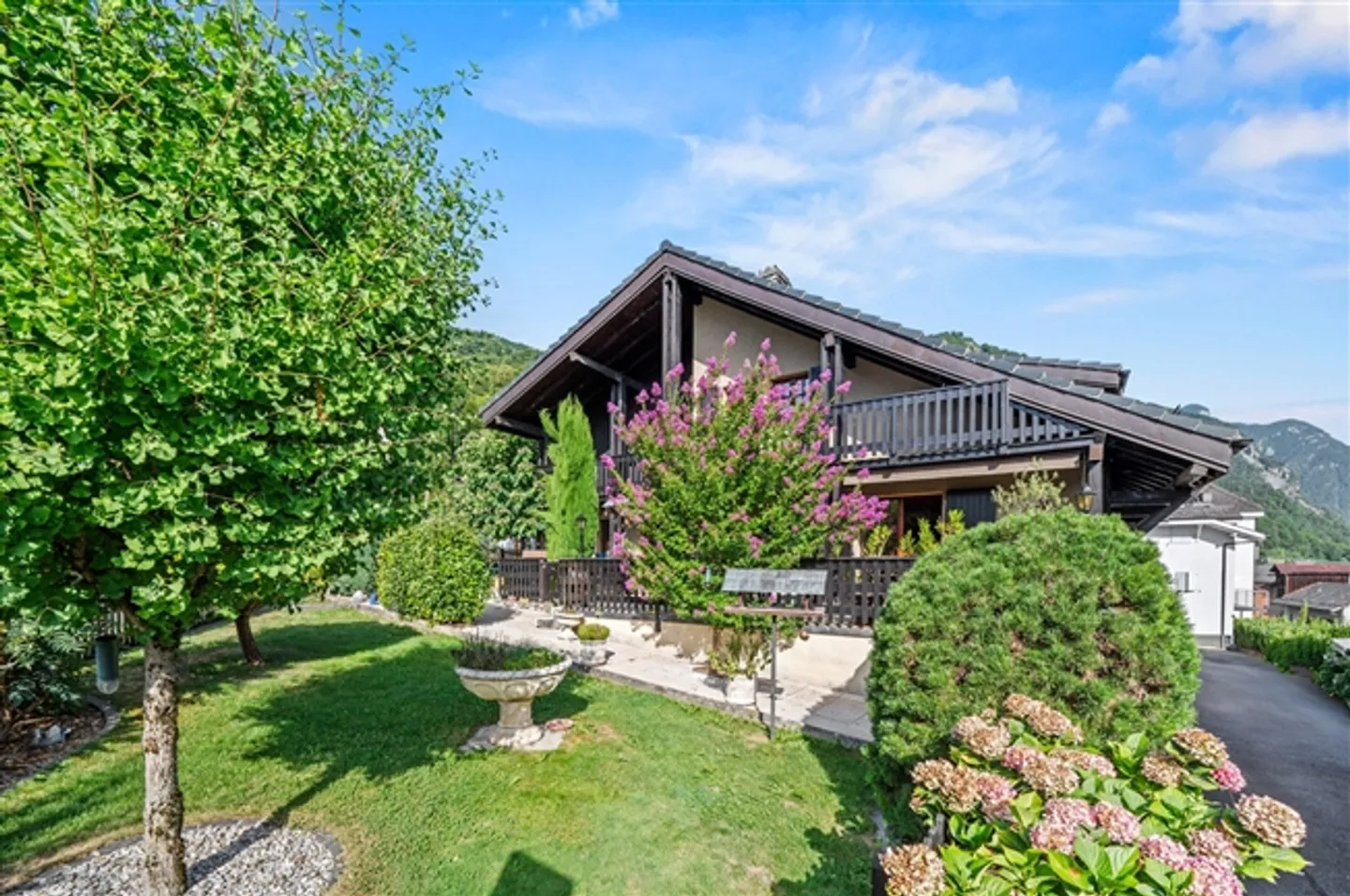 Large single-family house in Vionnaz - more than 220 m² - Photo 1 of 18