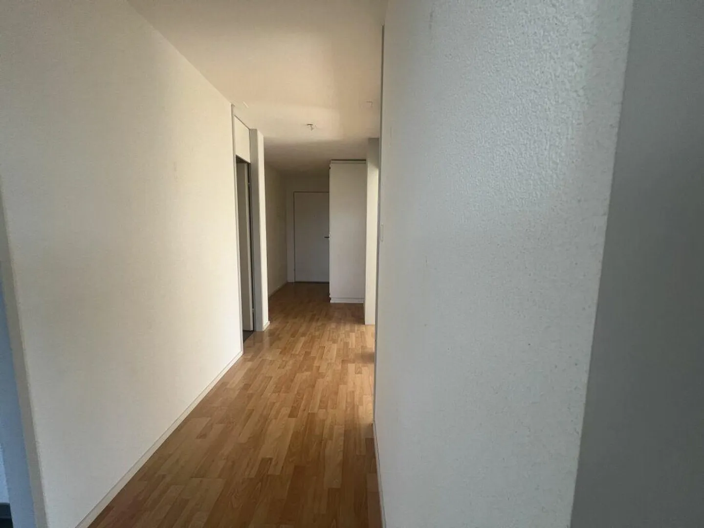 3.5 Zimmer-Wohnung mit traumhafter Aussicht - Photo 9 of 9